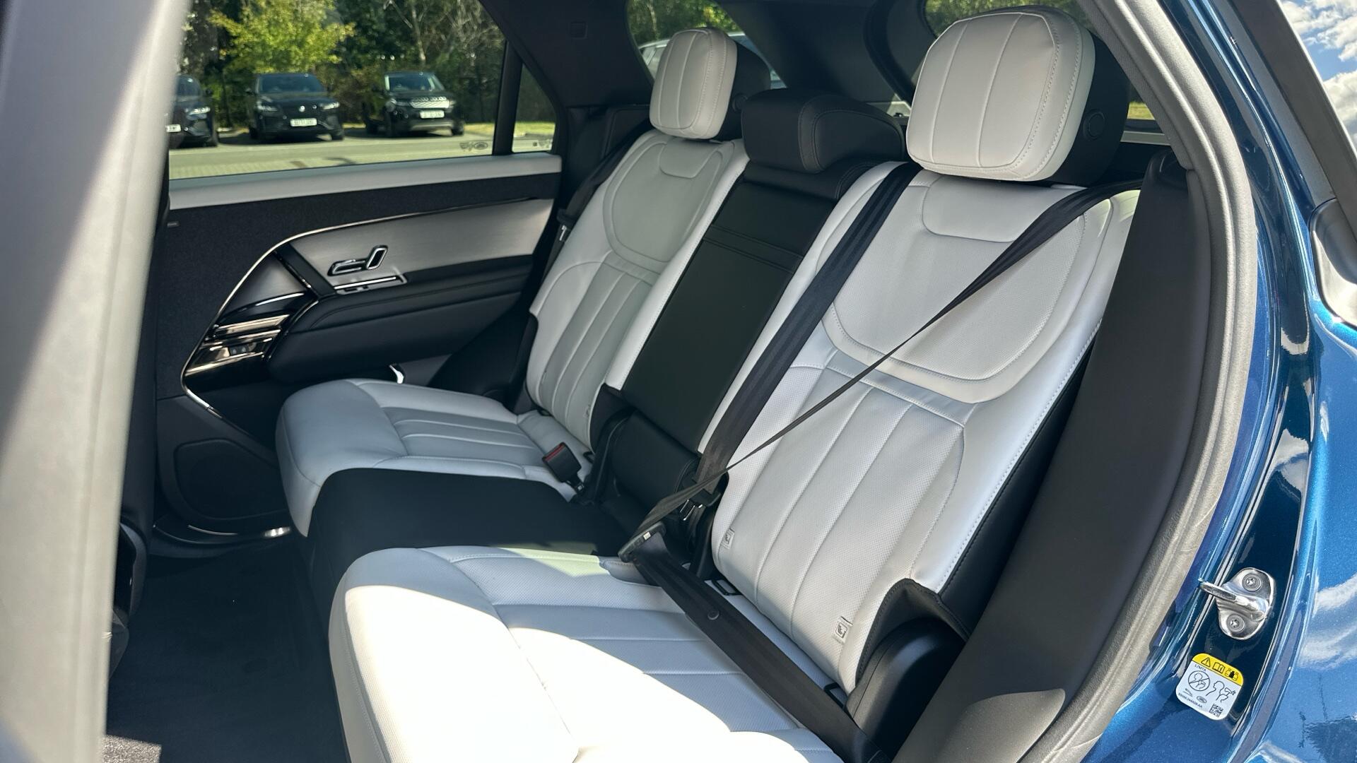 Land Rover Range Rover Sport view 48