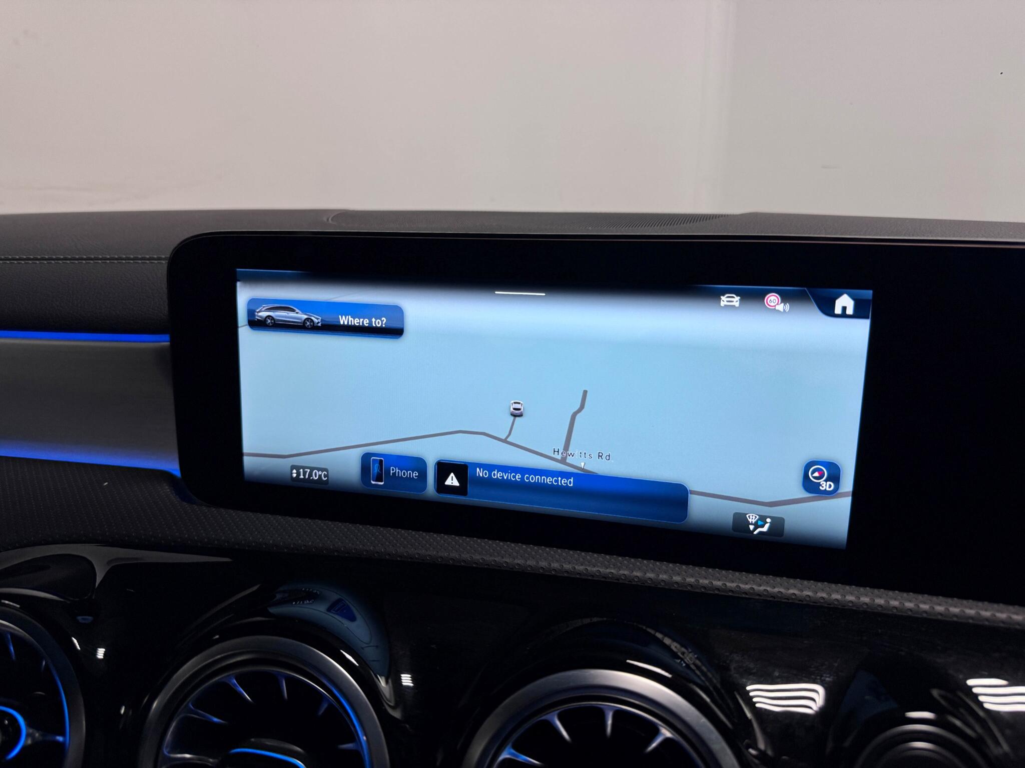 Mercedes-Benz Cla view 11