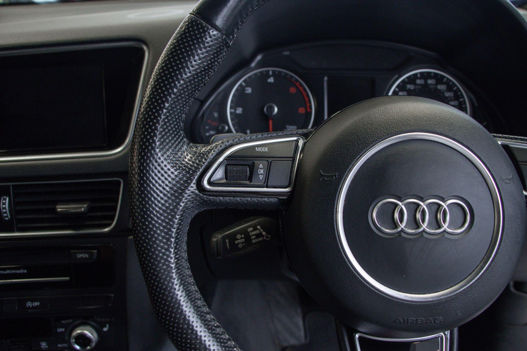 Audi Q5 view 42