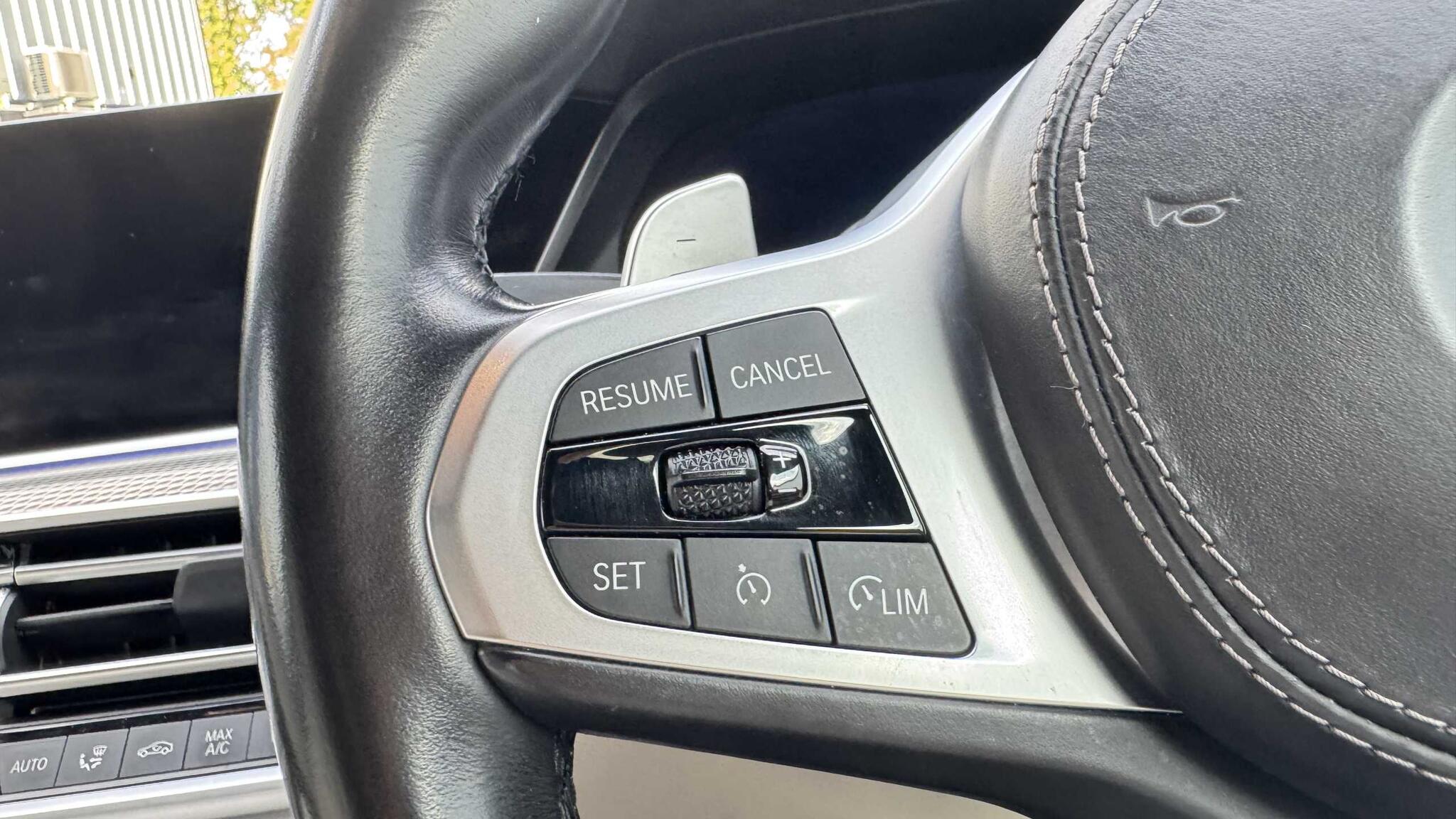 BMW X5 view 18