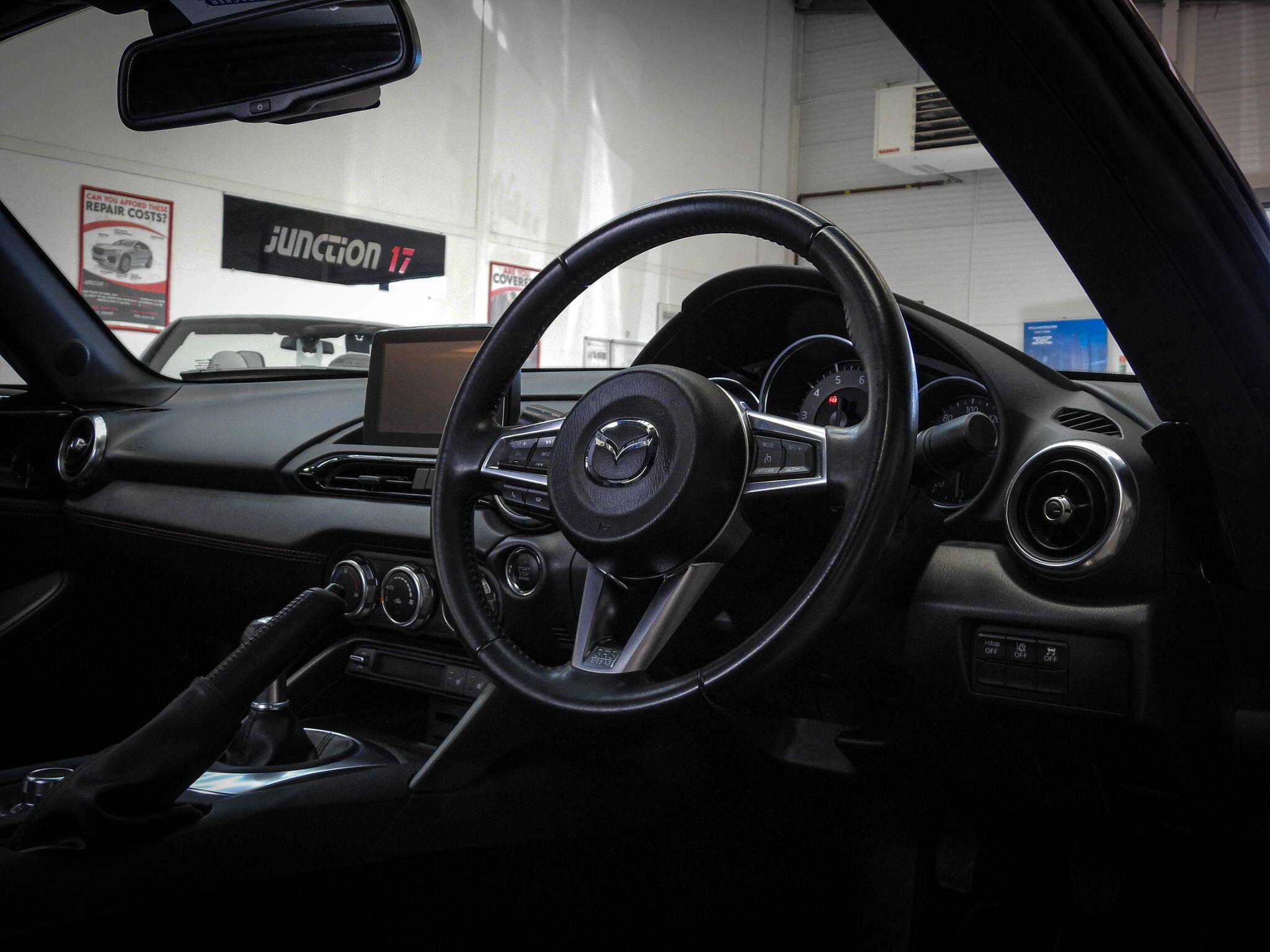 Mazda MX-5 view 22