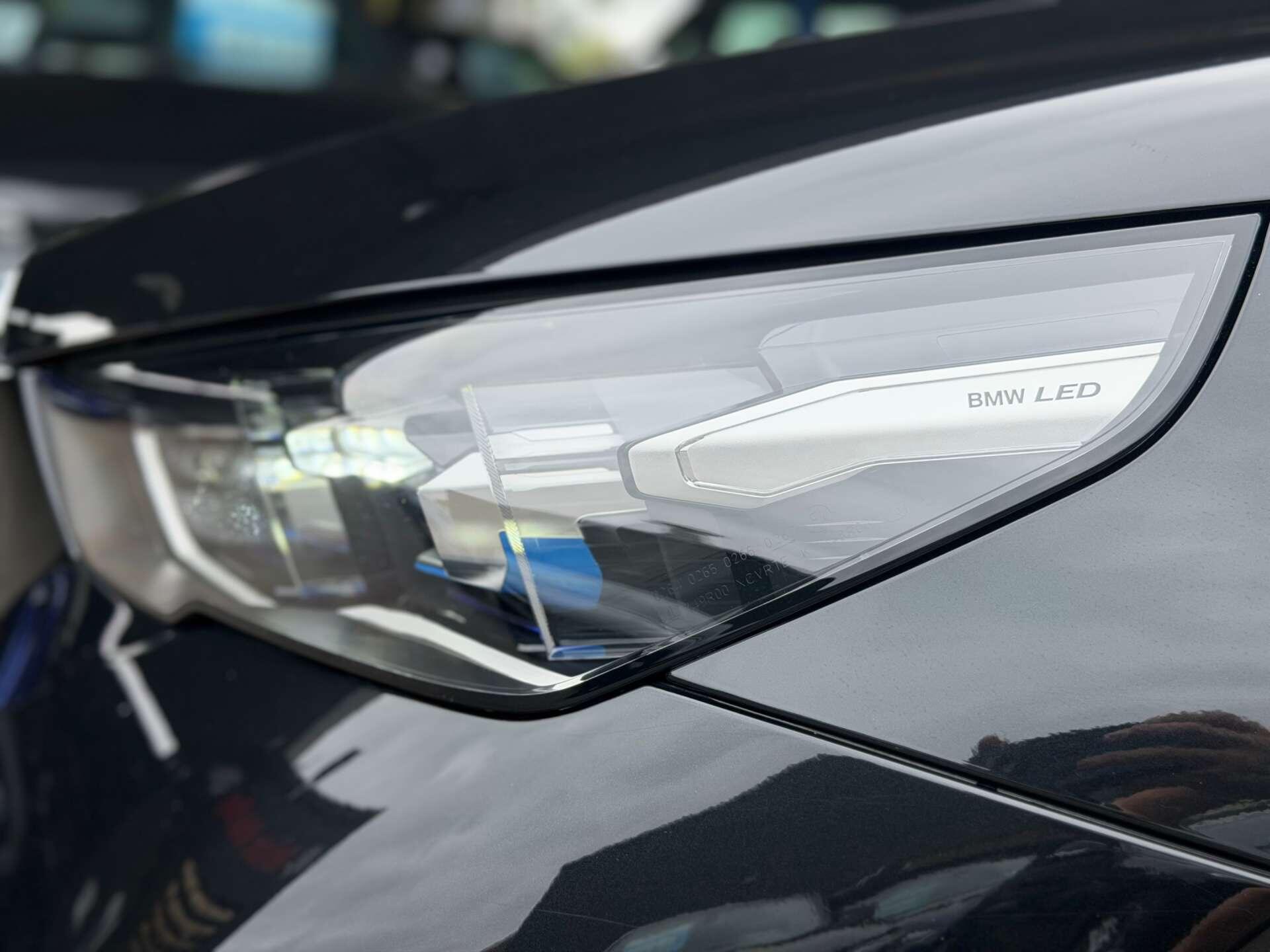 BMW 5 Series view 22