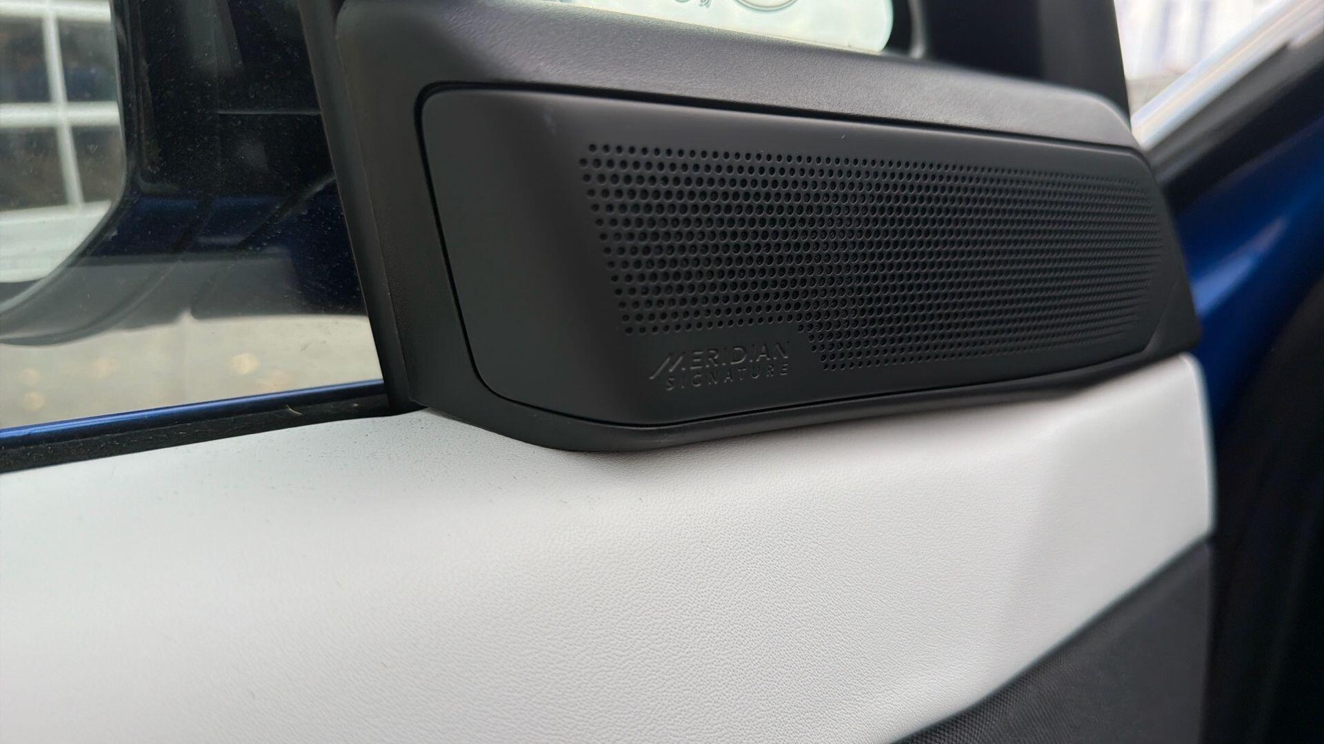 Land Rover Range Rover Sport view 37