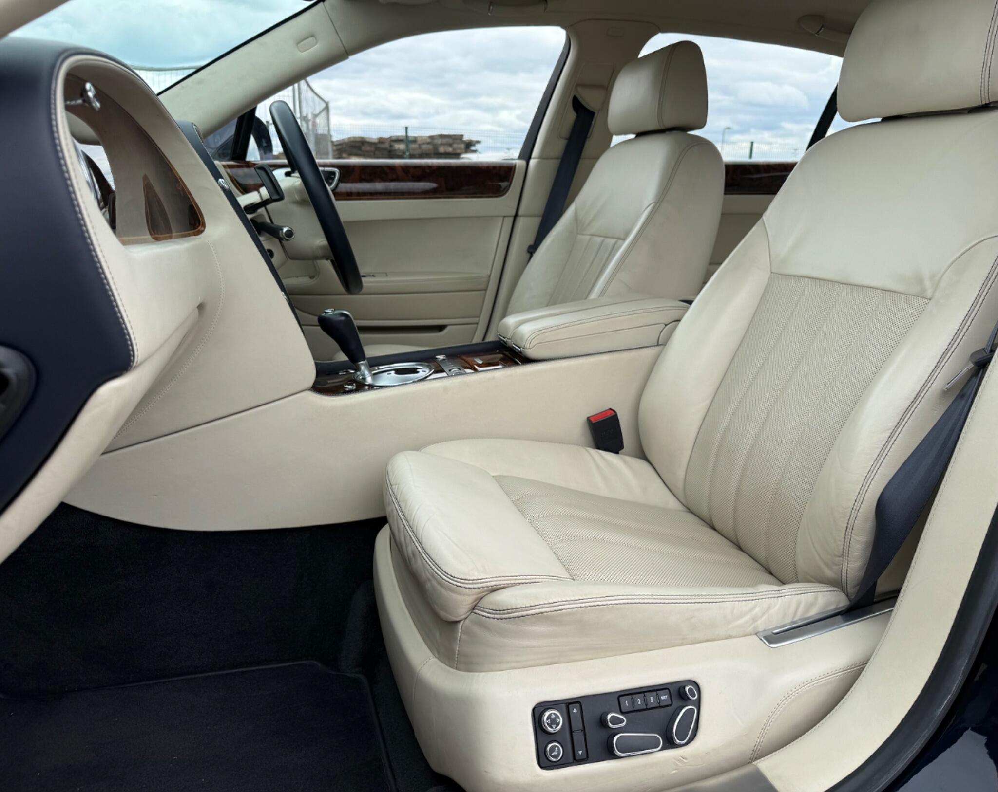 Bentley Continental view 23