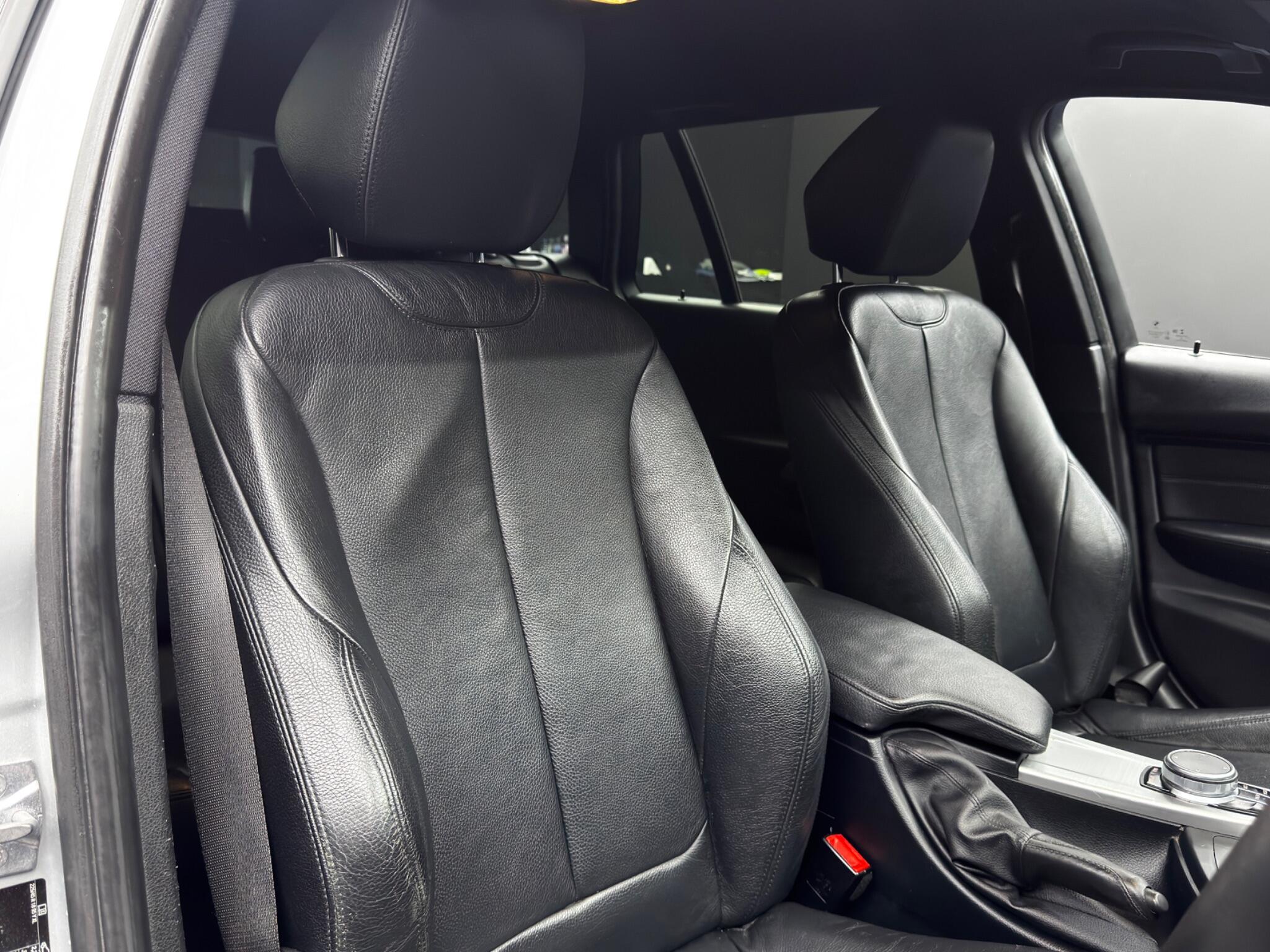 BMW 3 Series view 12