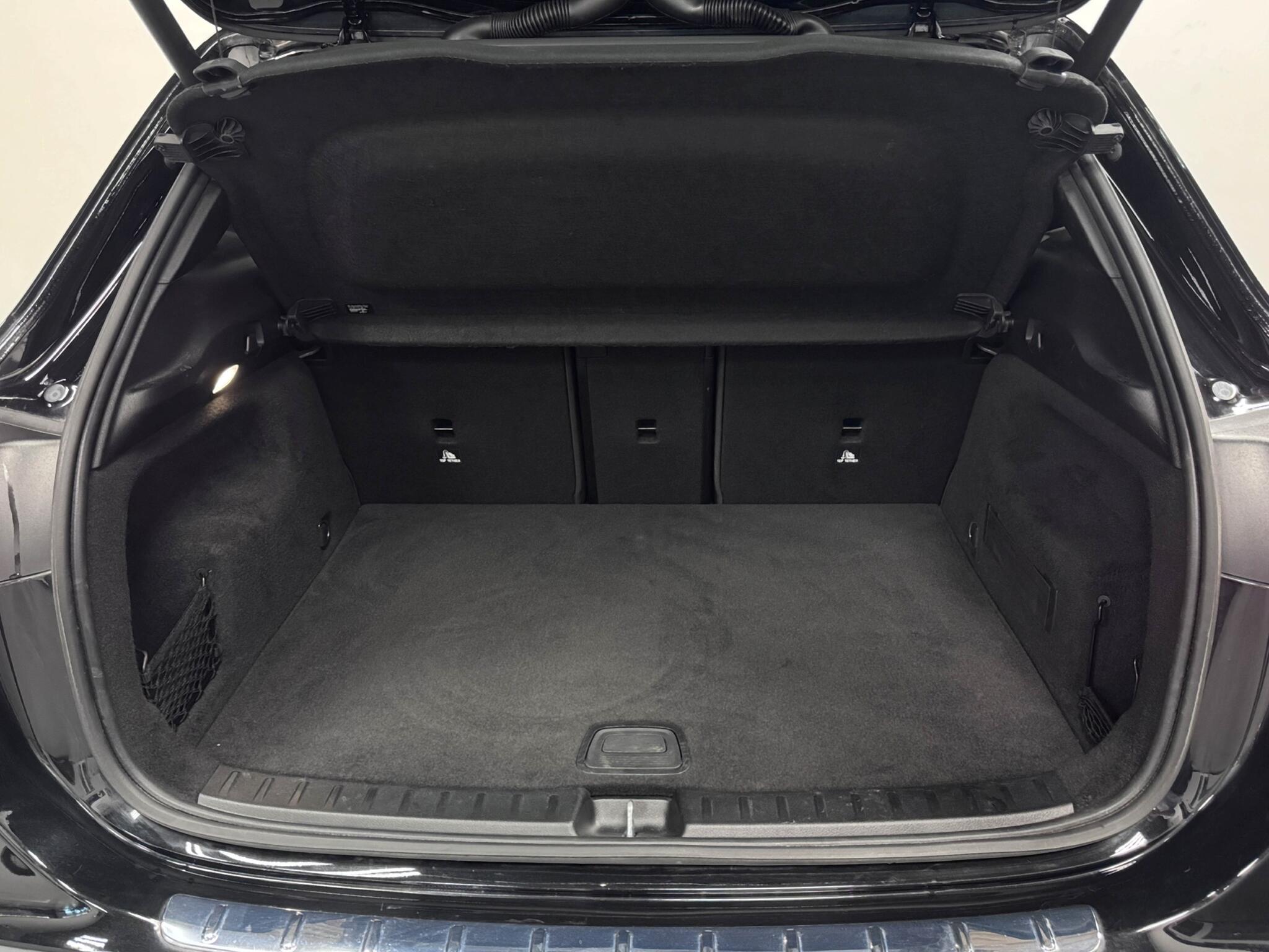 Mercedes-Benz Eqa view 7