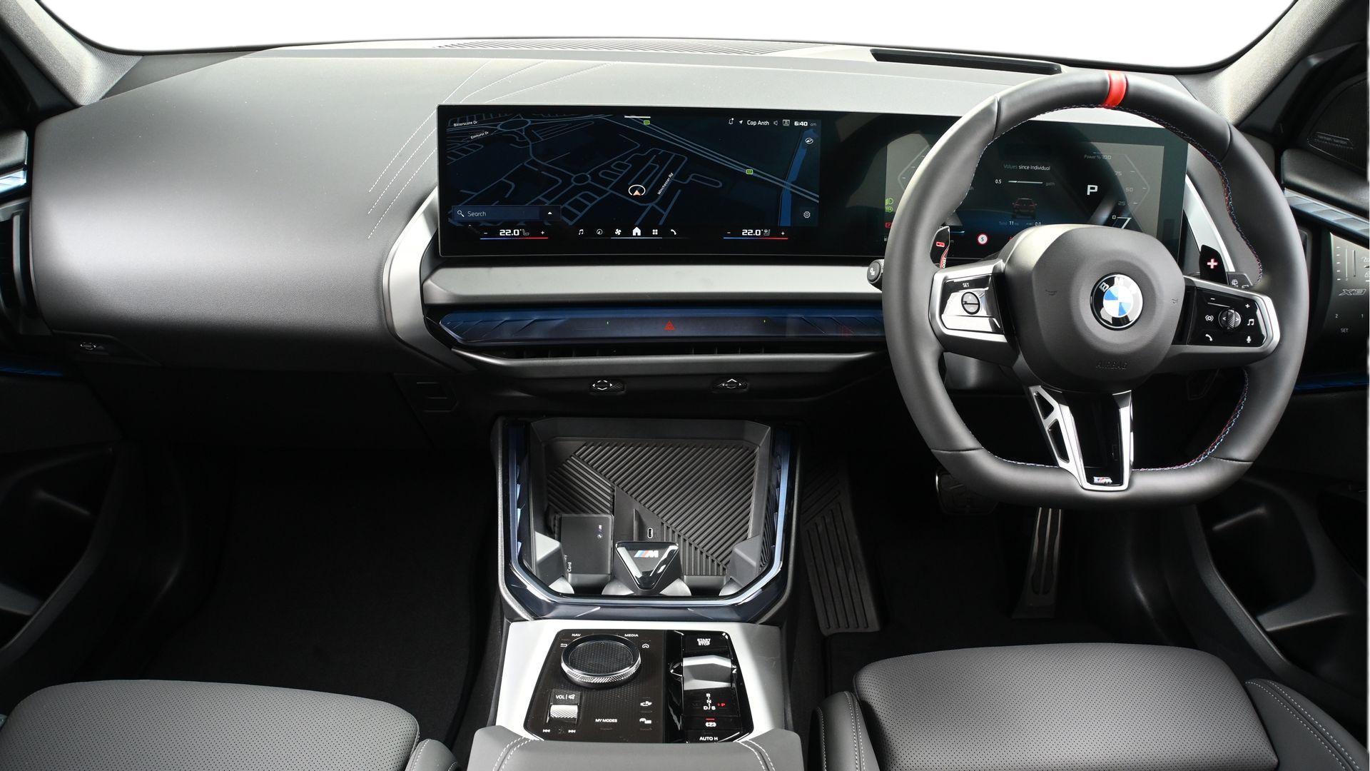 BMW X3 view 4