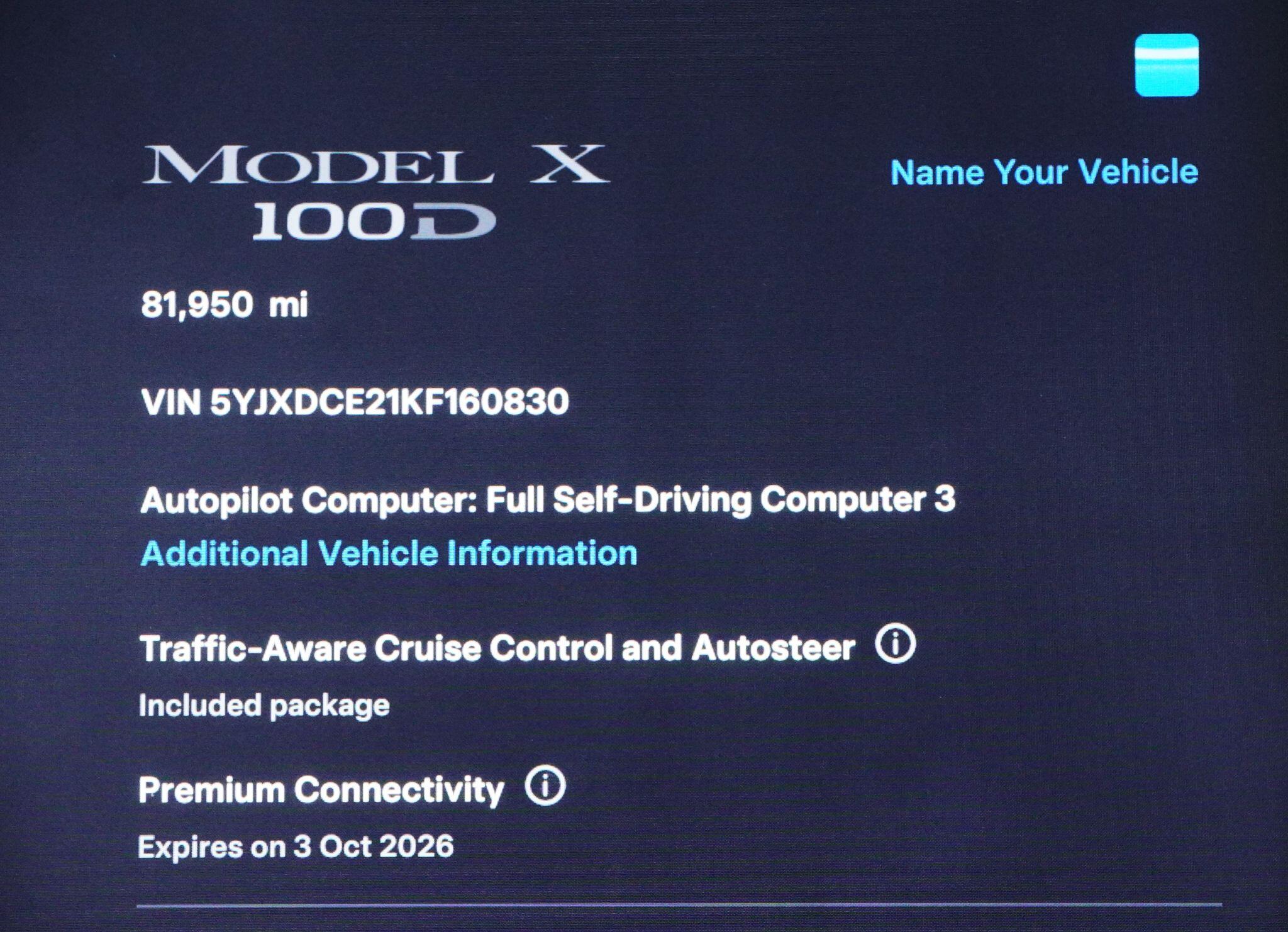 Tesla Model X view 28