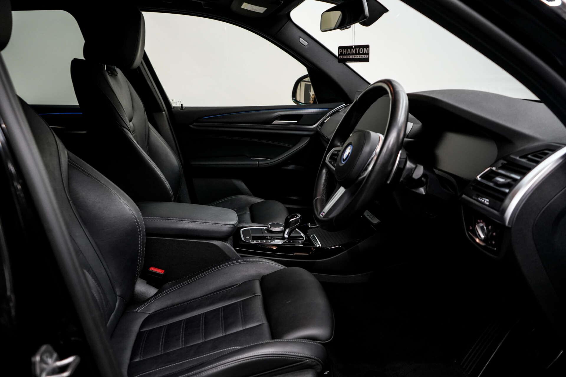 BMW X3 view 16