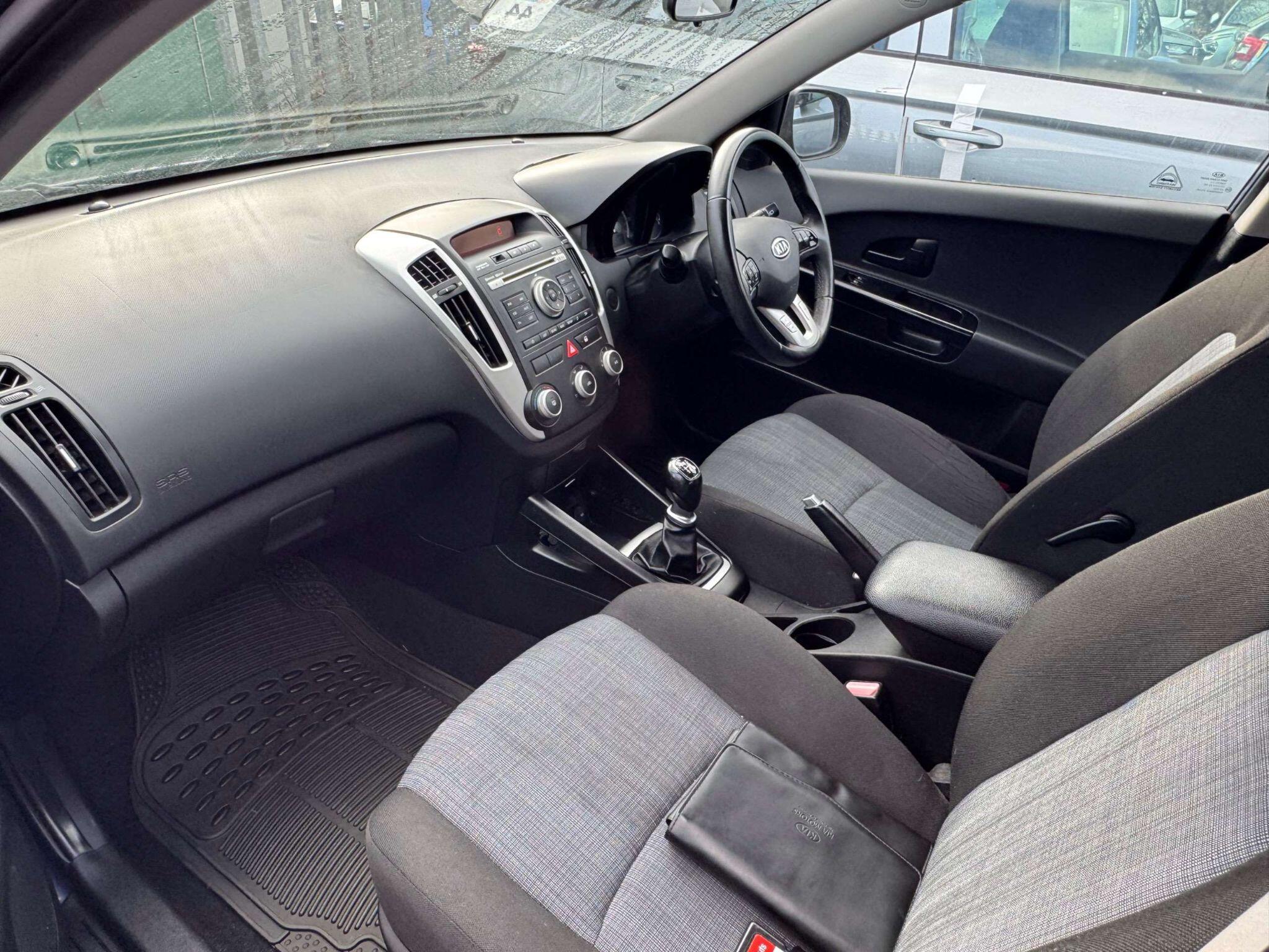 Kia Ceed view 14