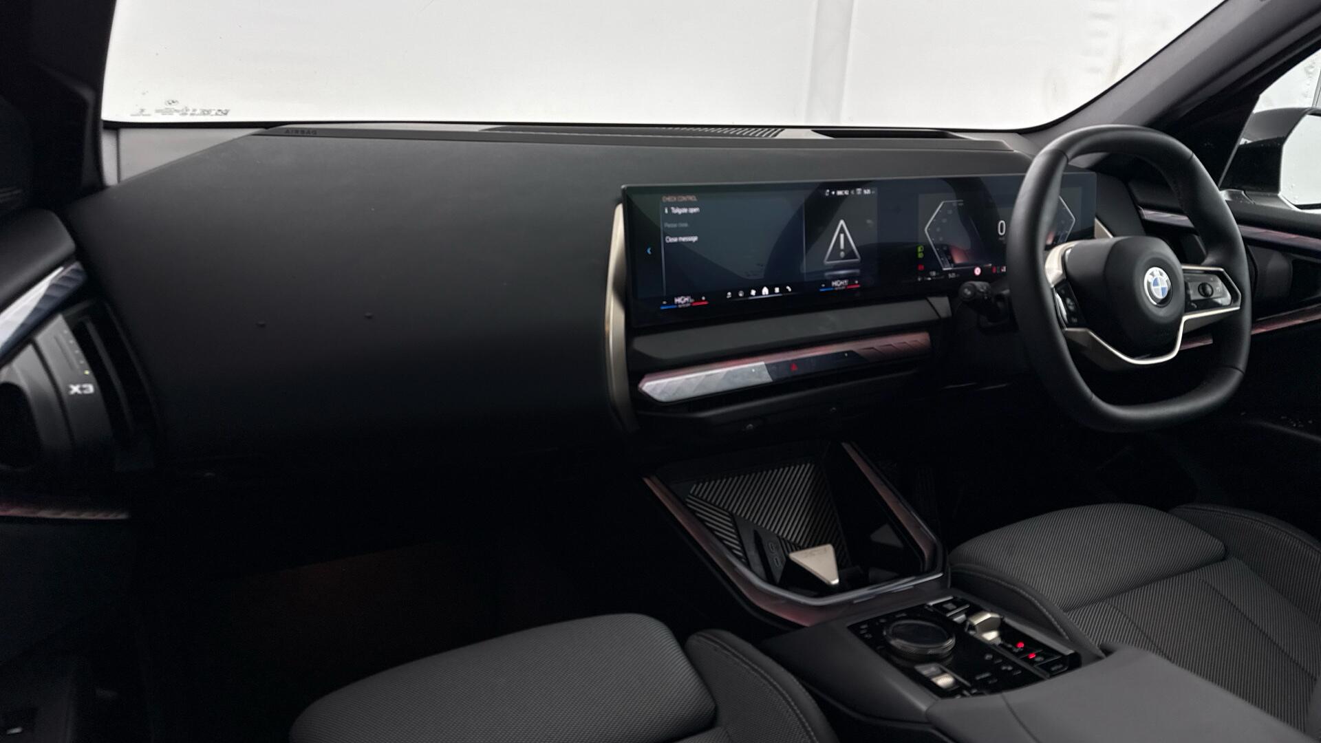 BMW X3 view 7