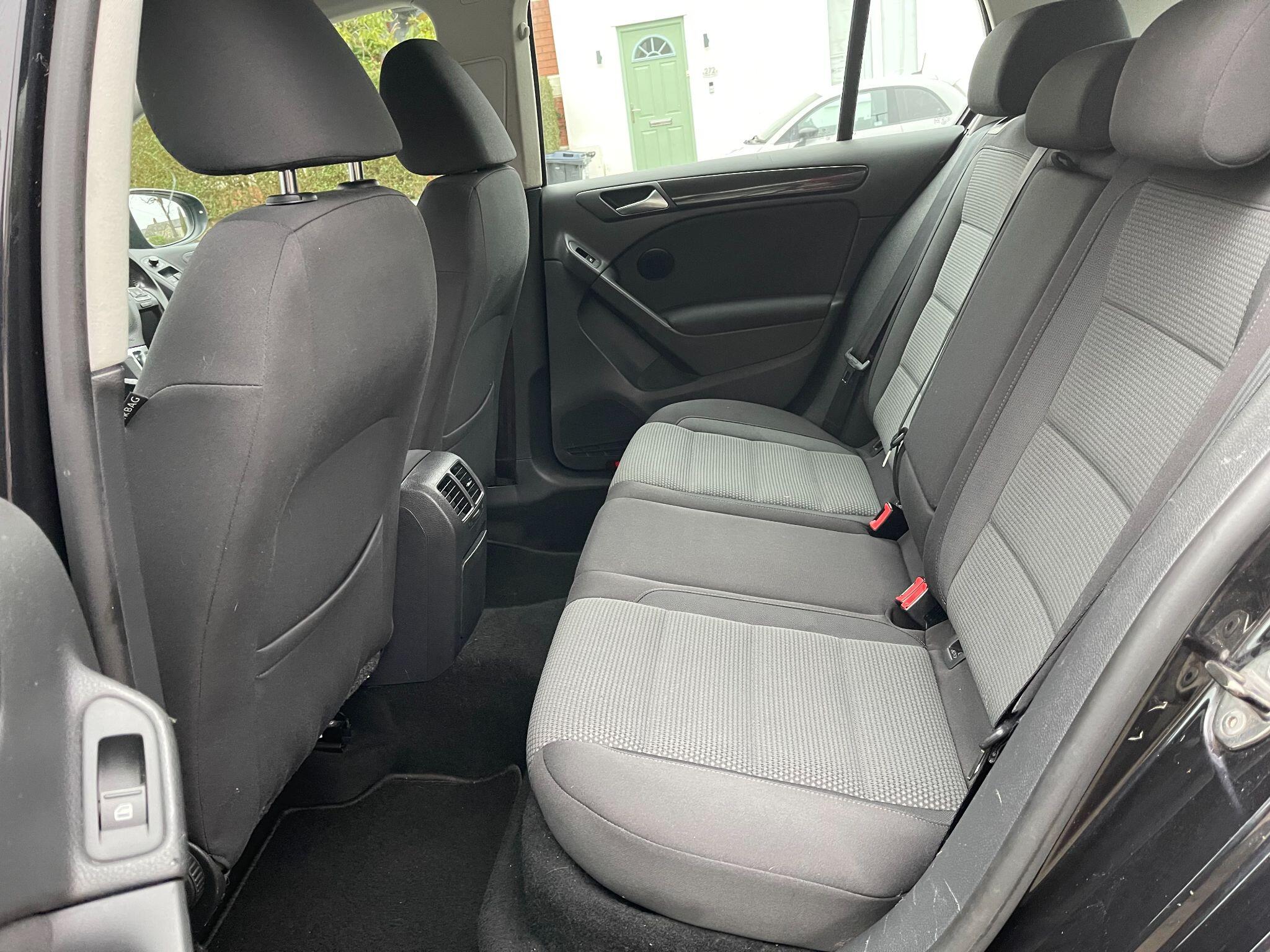 Volkswagen Golf view 29
