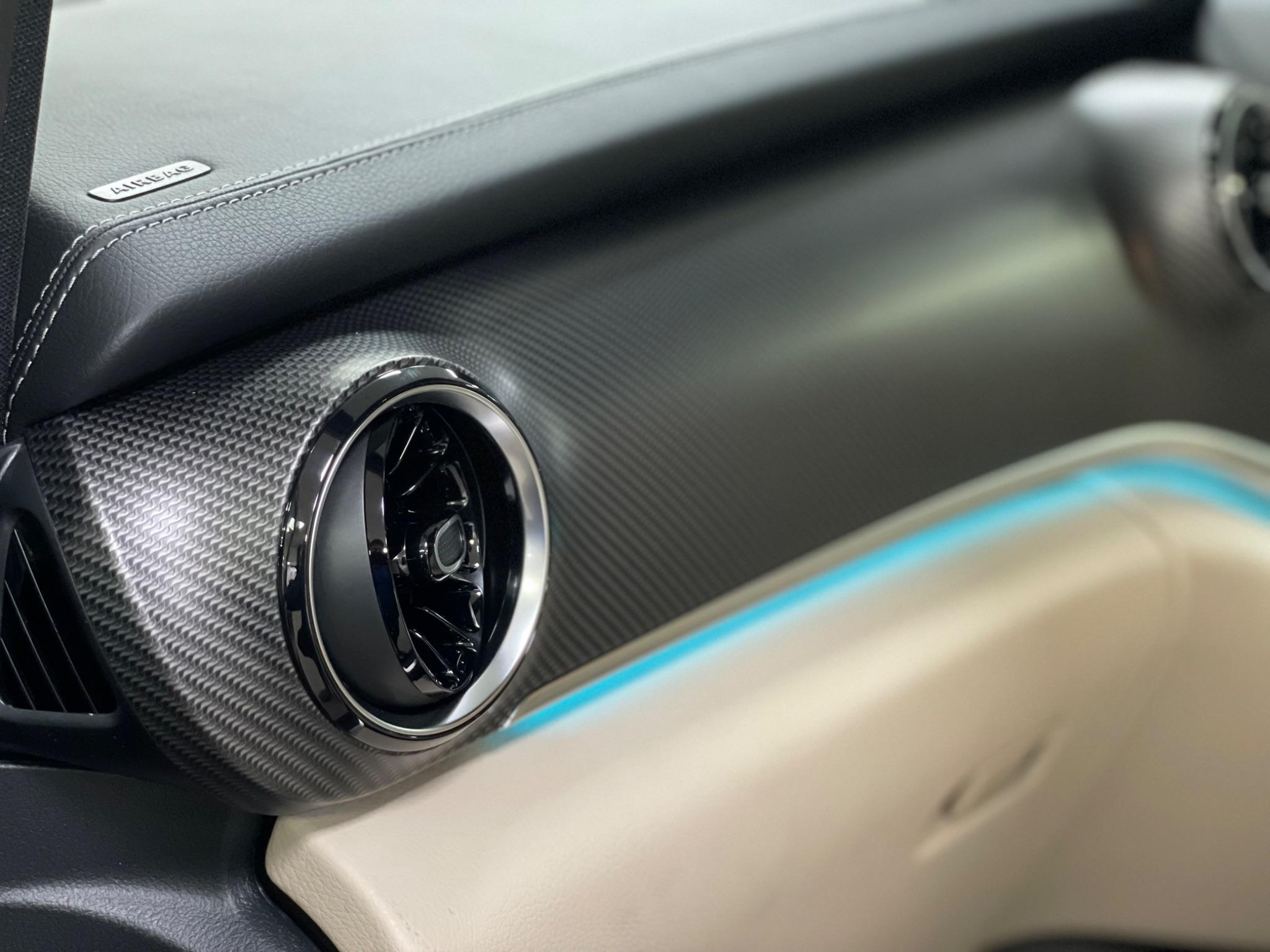 Mercedes-Benz V-Class view 36