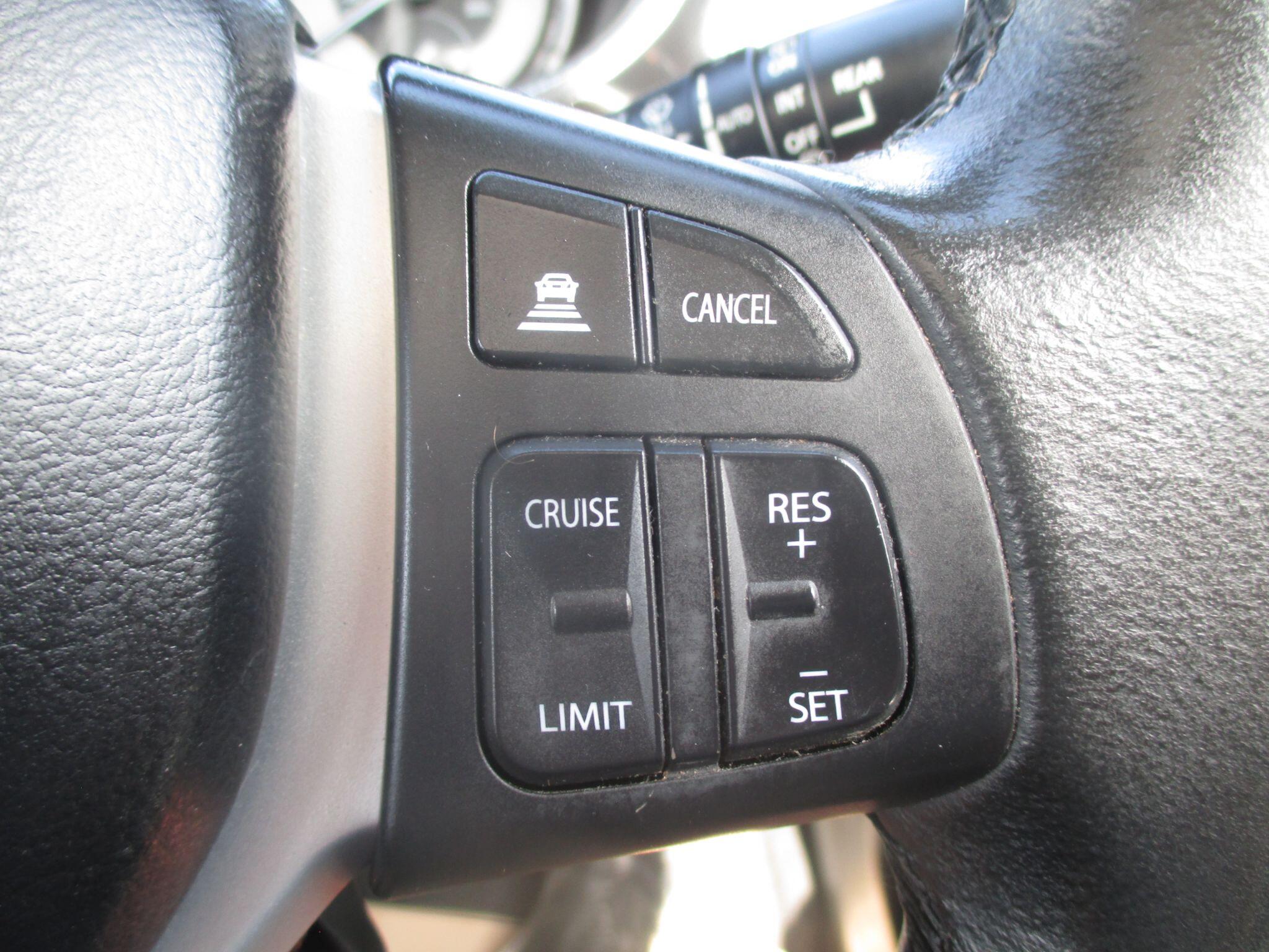 Suzuki Vitara view 35