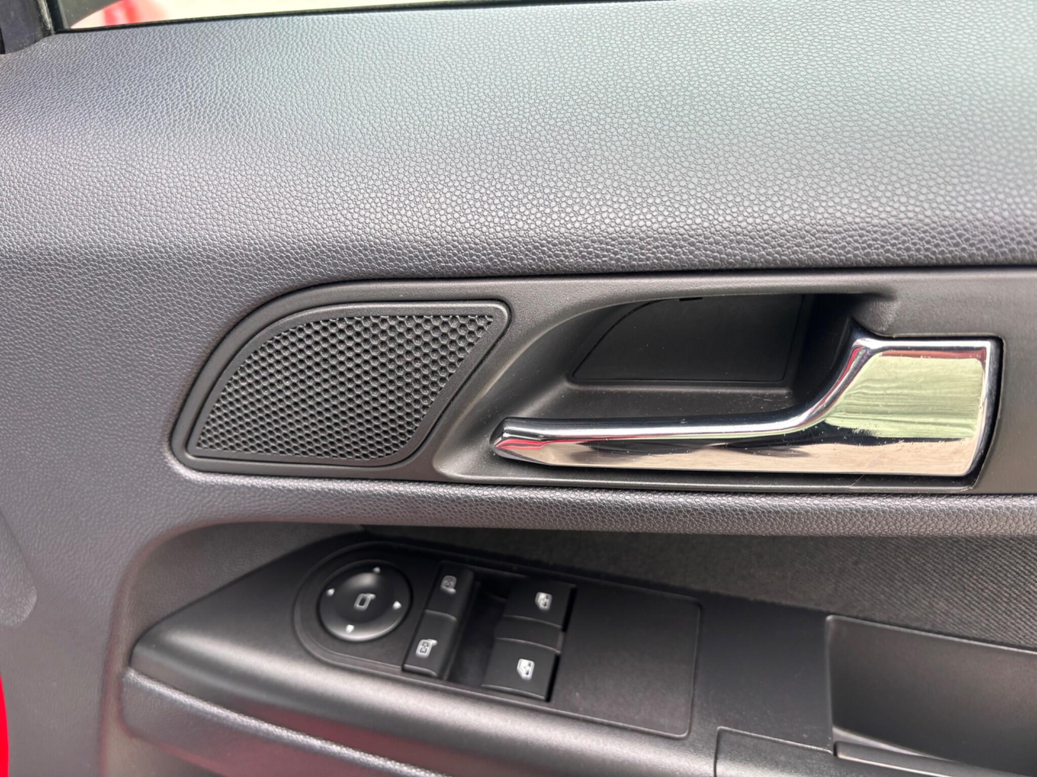 Vauxhall Zafira view 26
