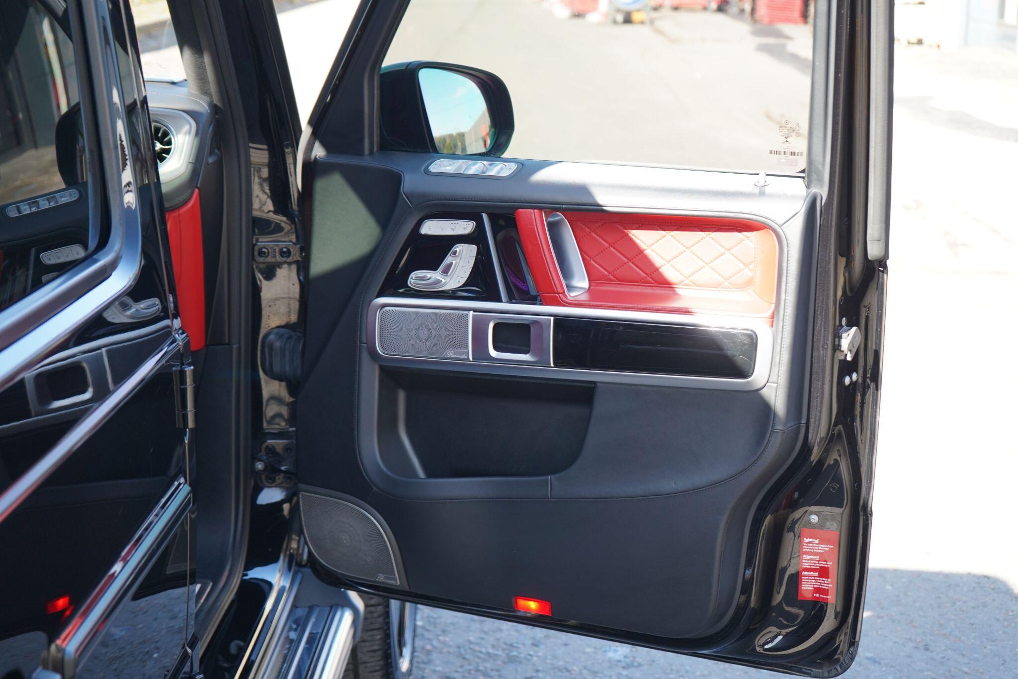 Mercedes-Benz G Class view 12