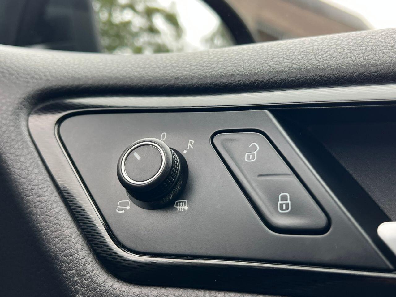 Volkswagen Golf view 37