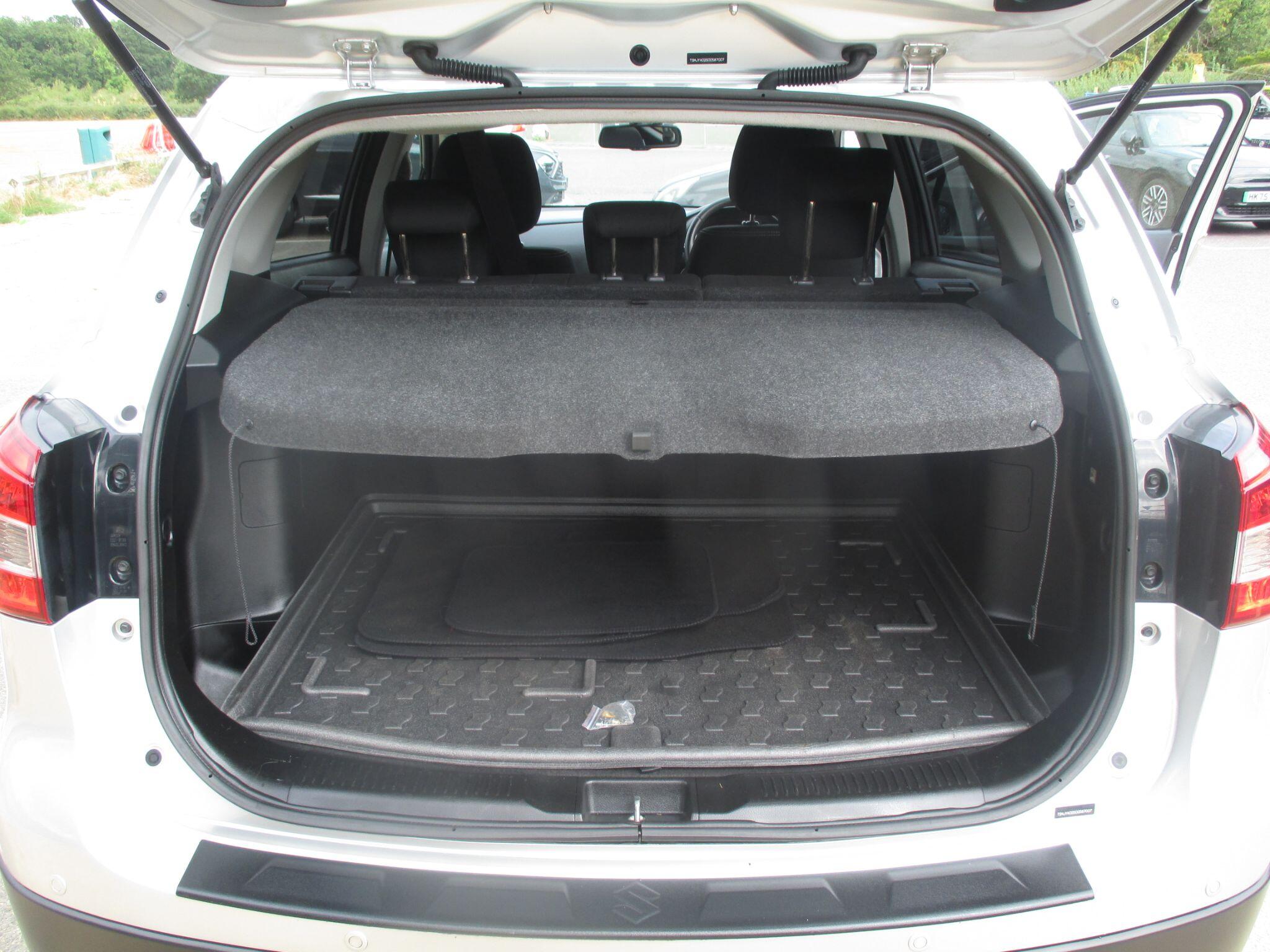 Suzuki SX4 S-Cross view 27