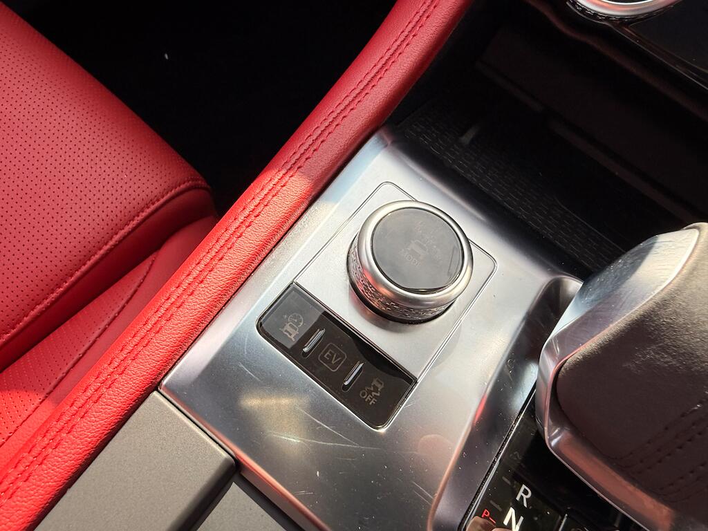 Jaguar F-Pace view 52