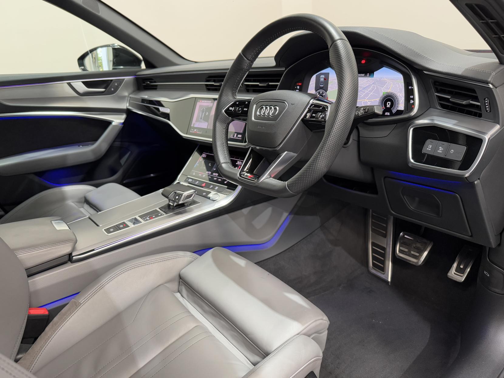 Audi A6 Saloon view 16