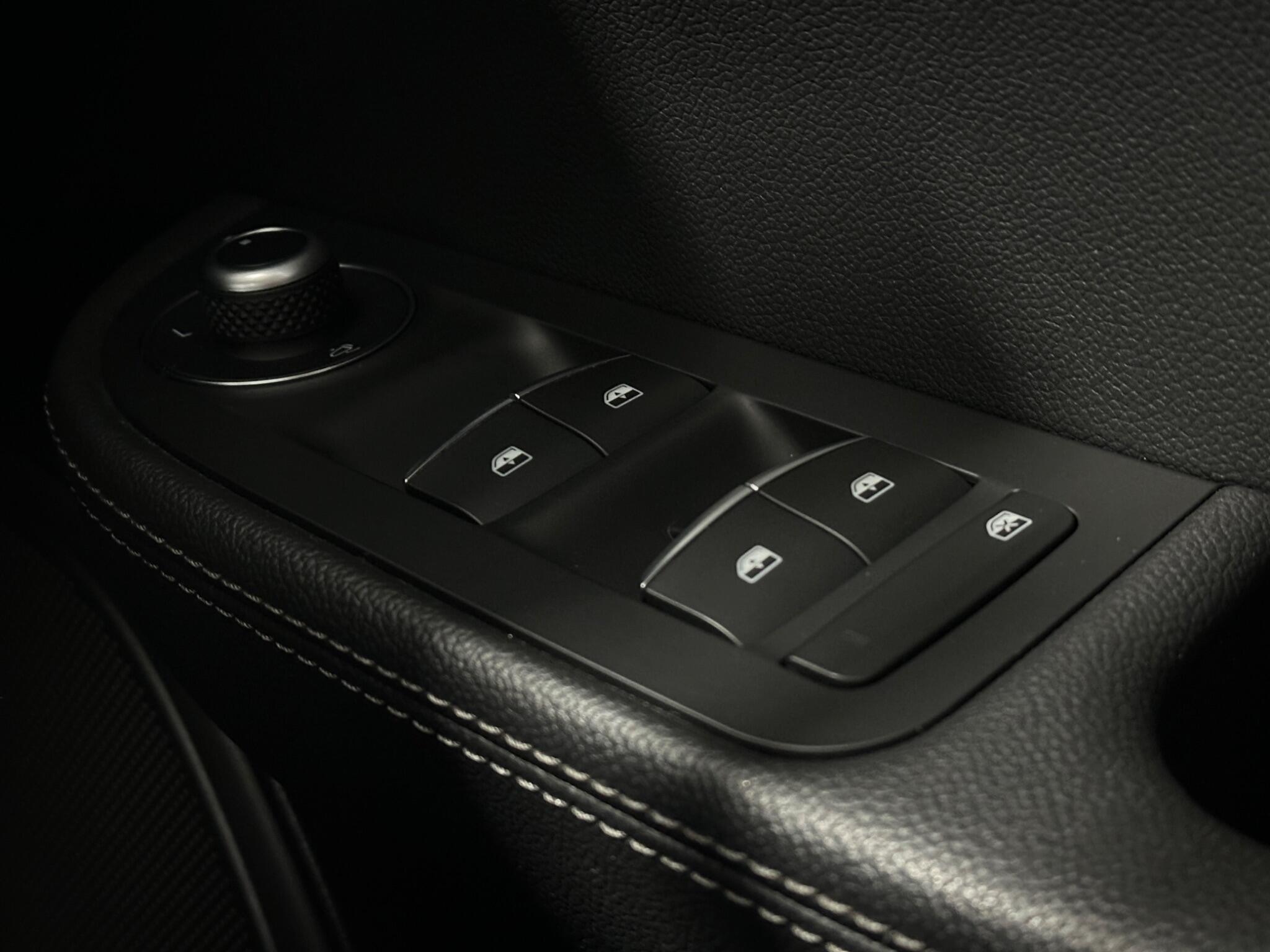 Alfa Romeo Giulia view 18