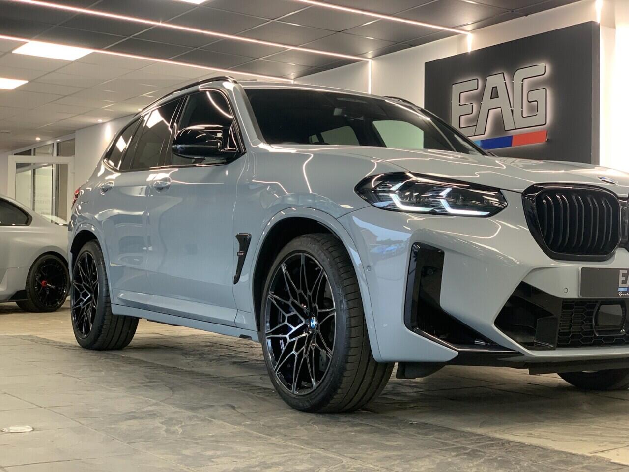 BMW X3 M view 4