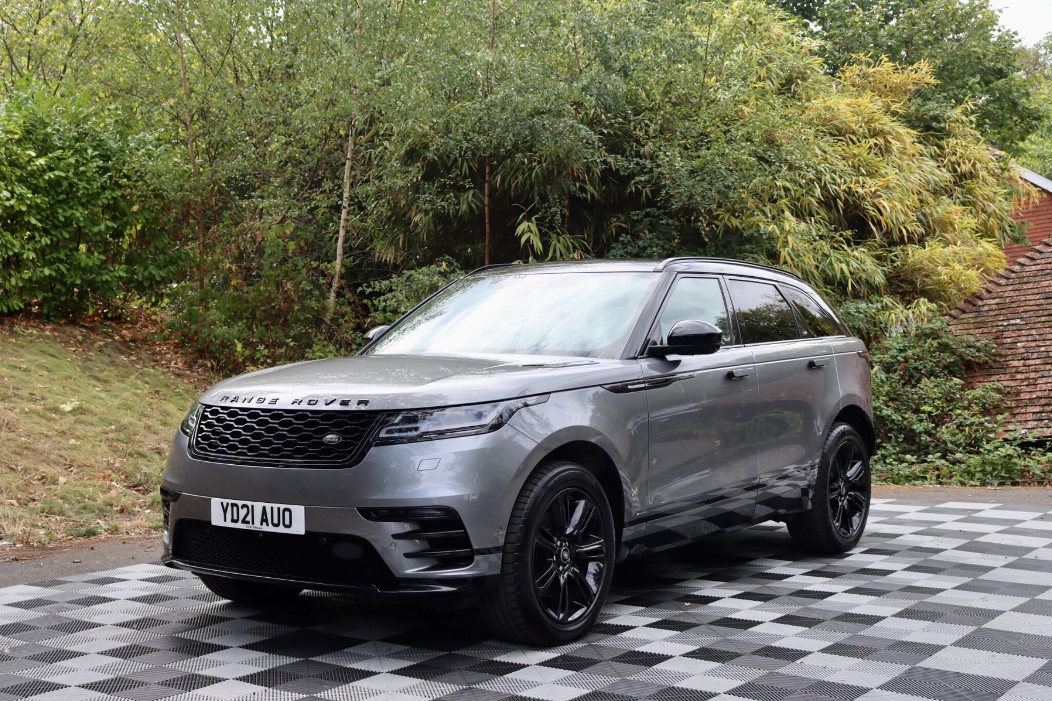 Land Rover Range Rover Velar view 19