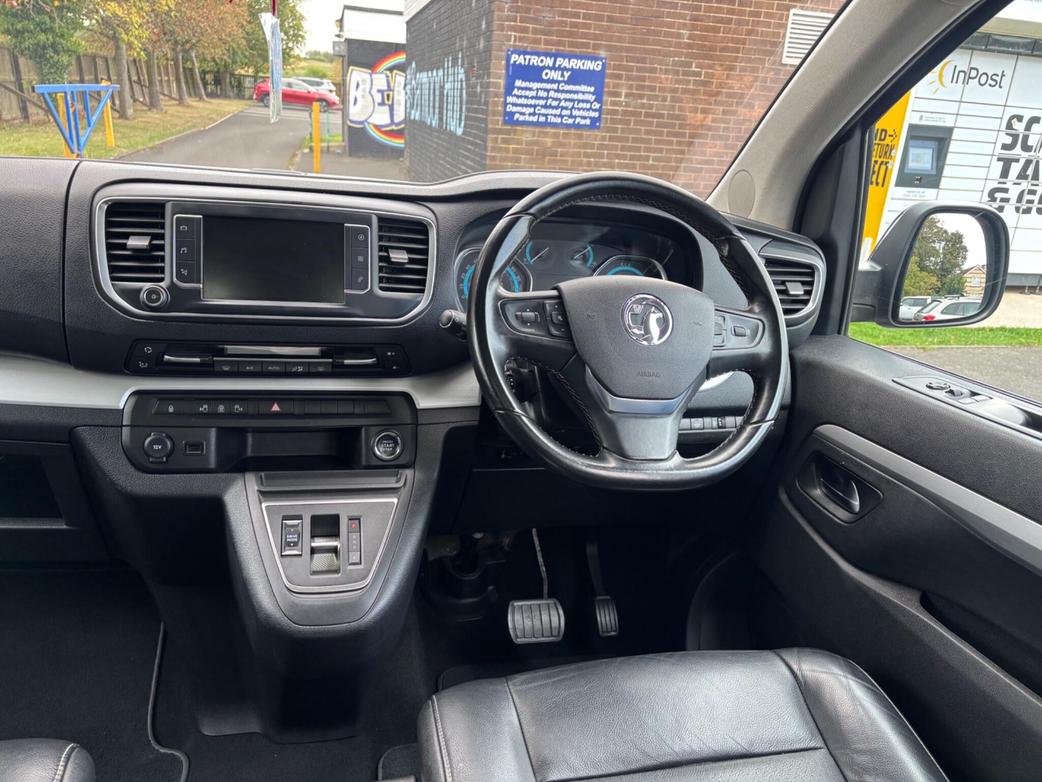 Vauxhall Vivaro Life Electric view 12