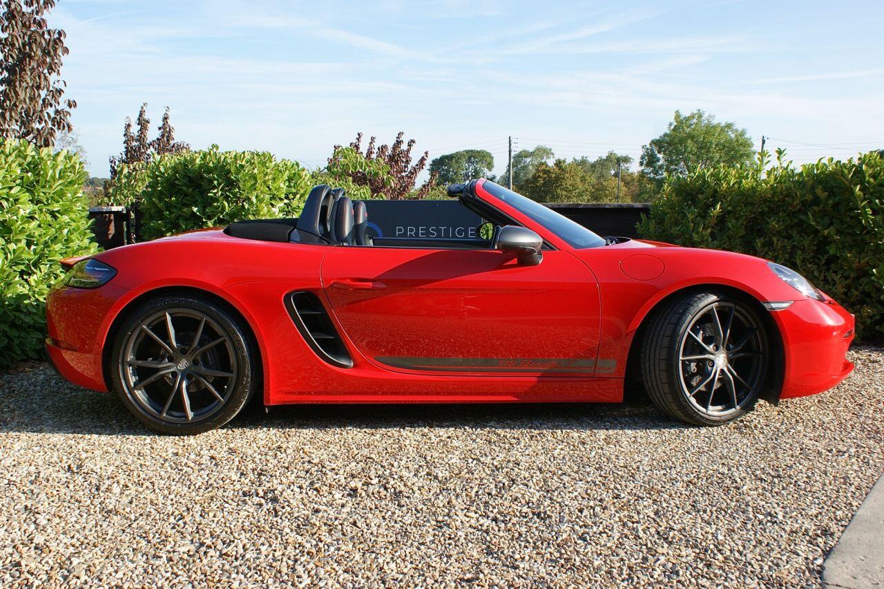 Porsche 718 Boxster view 14