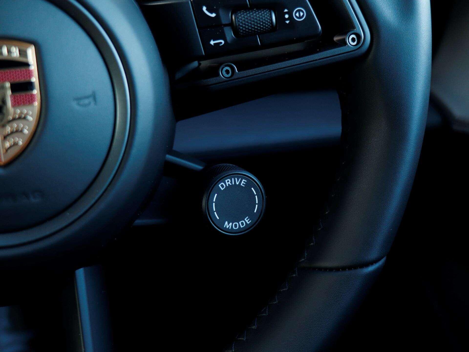 Porsche Taycan view 21