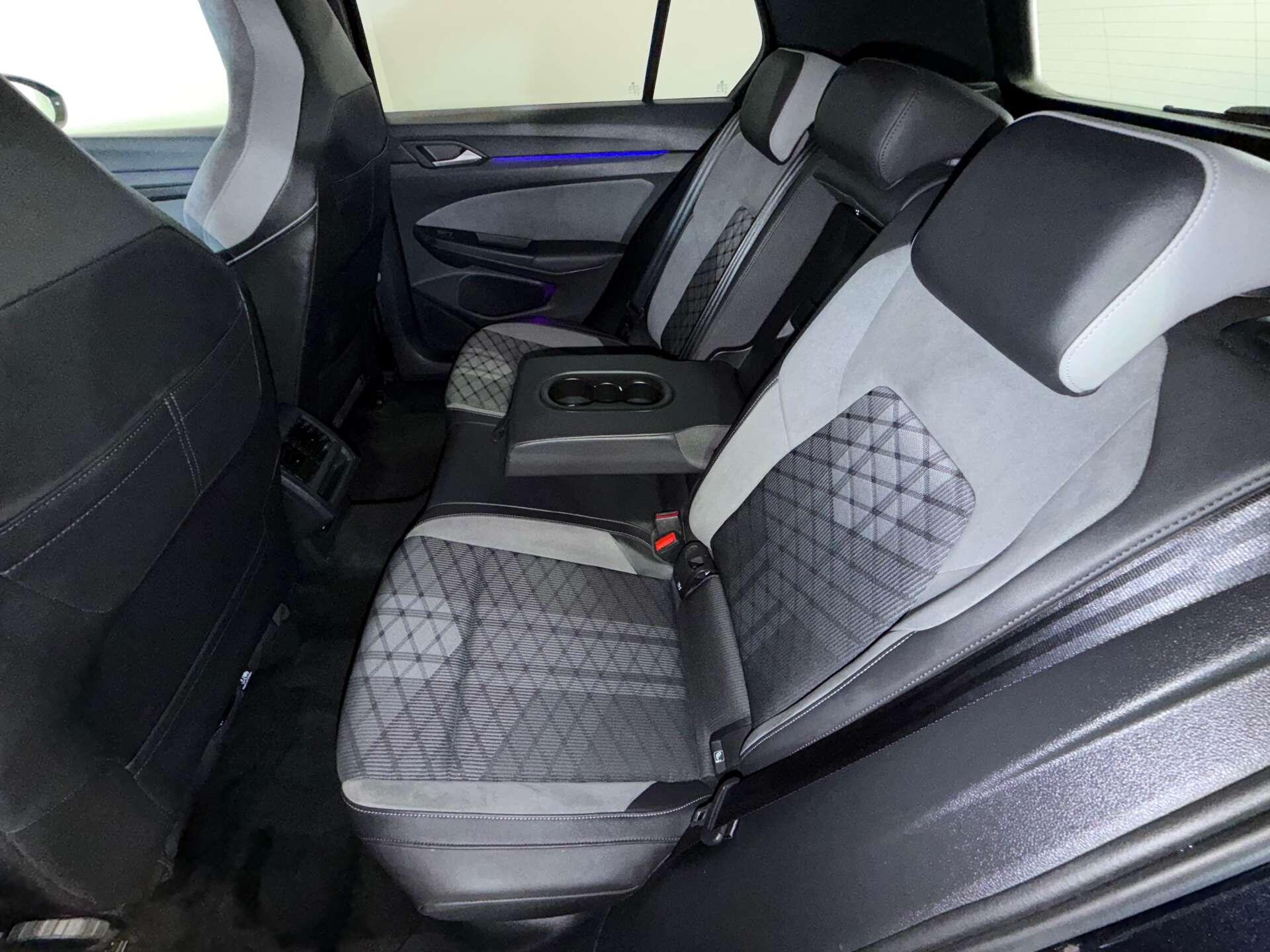 Volkswagen Golf view 61