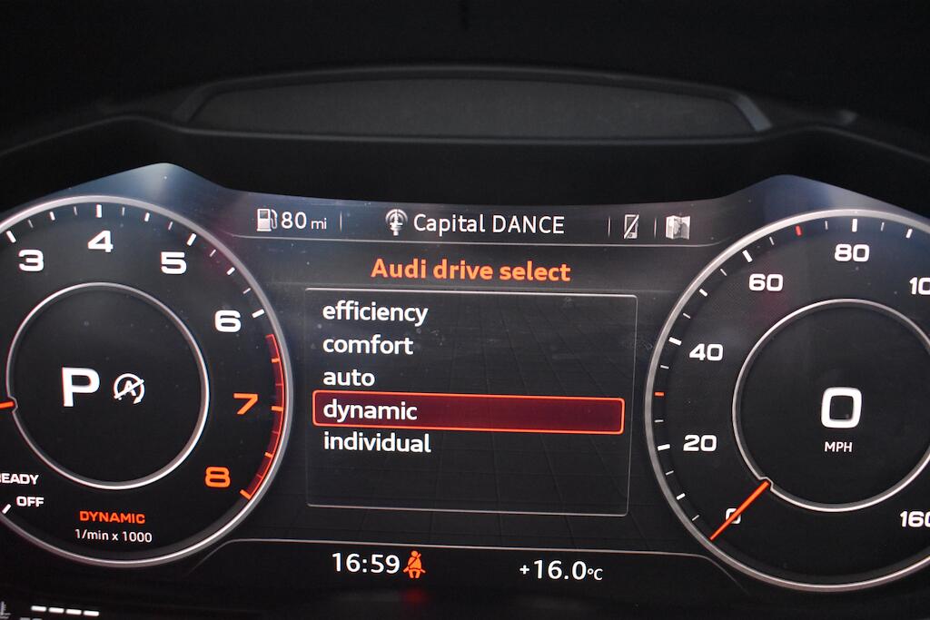 Audi TT view 52