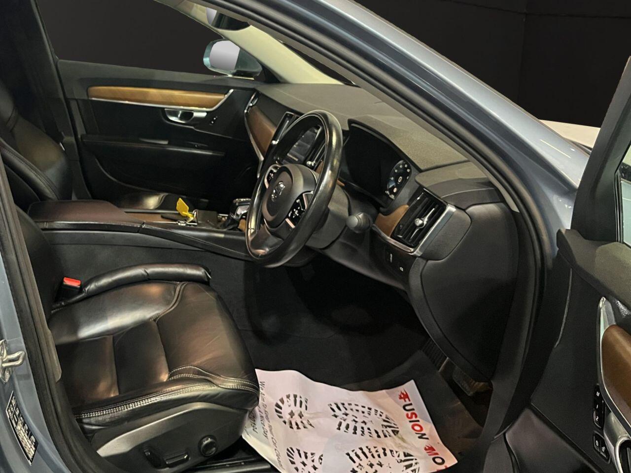 Volvo S90 view 13