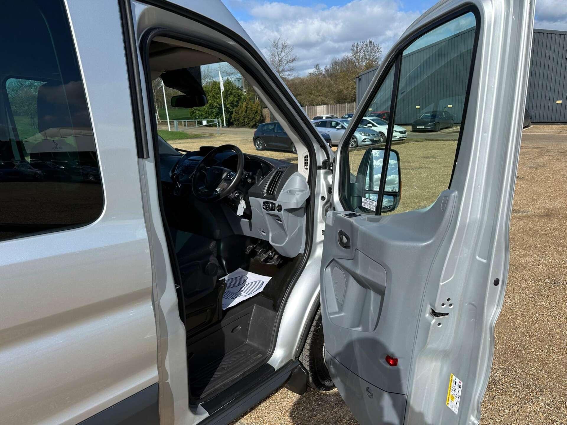 Ford Transit view 21