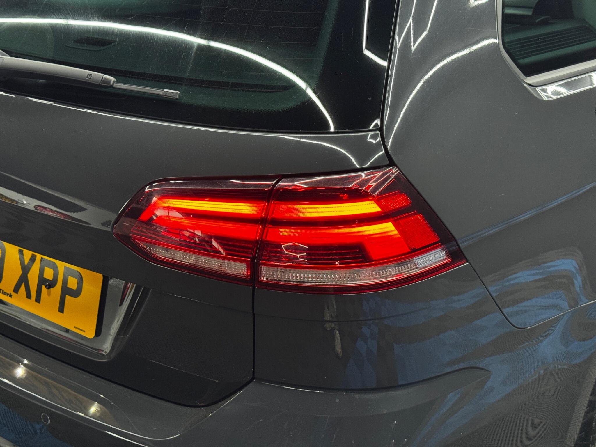 Volkswagen Golf view 43