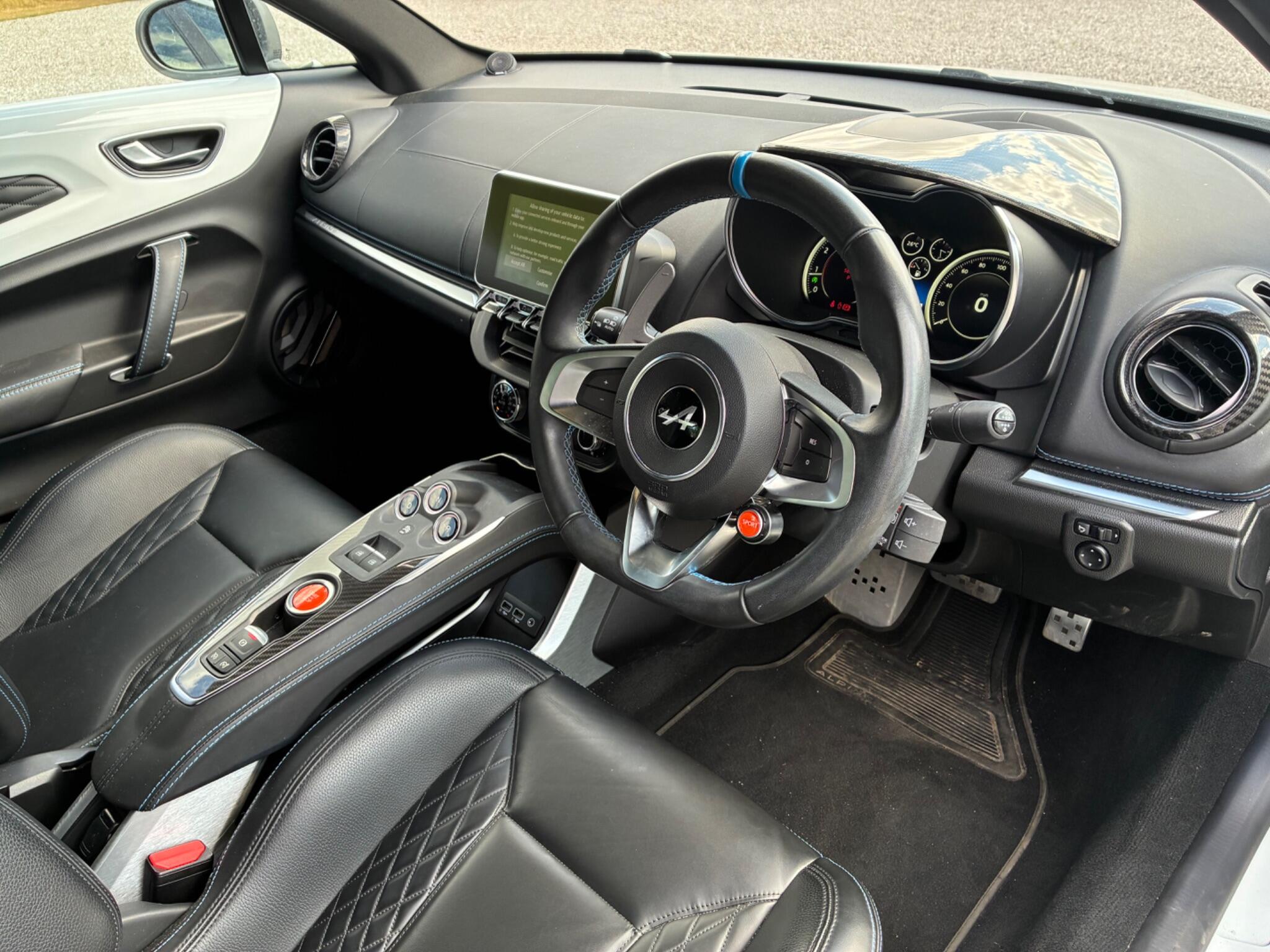 Alpine A110 view 19