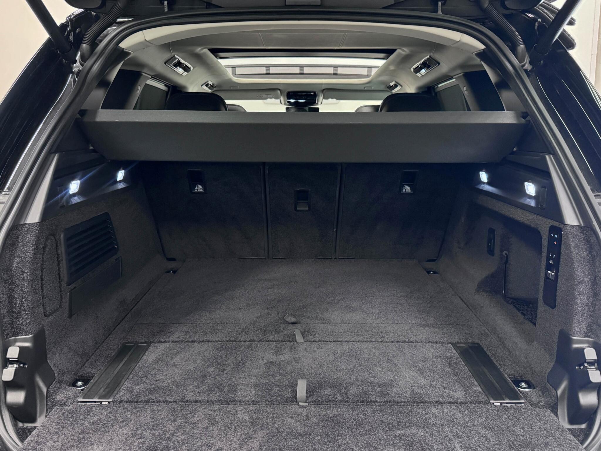 Land Rover Range Rover view 9