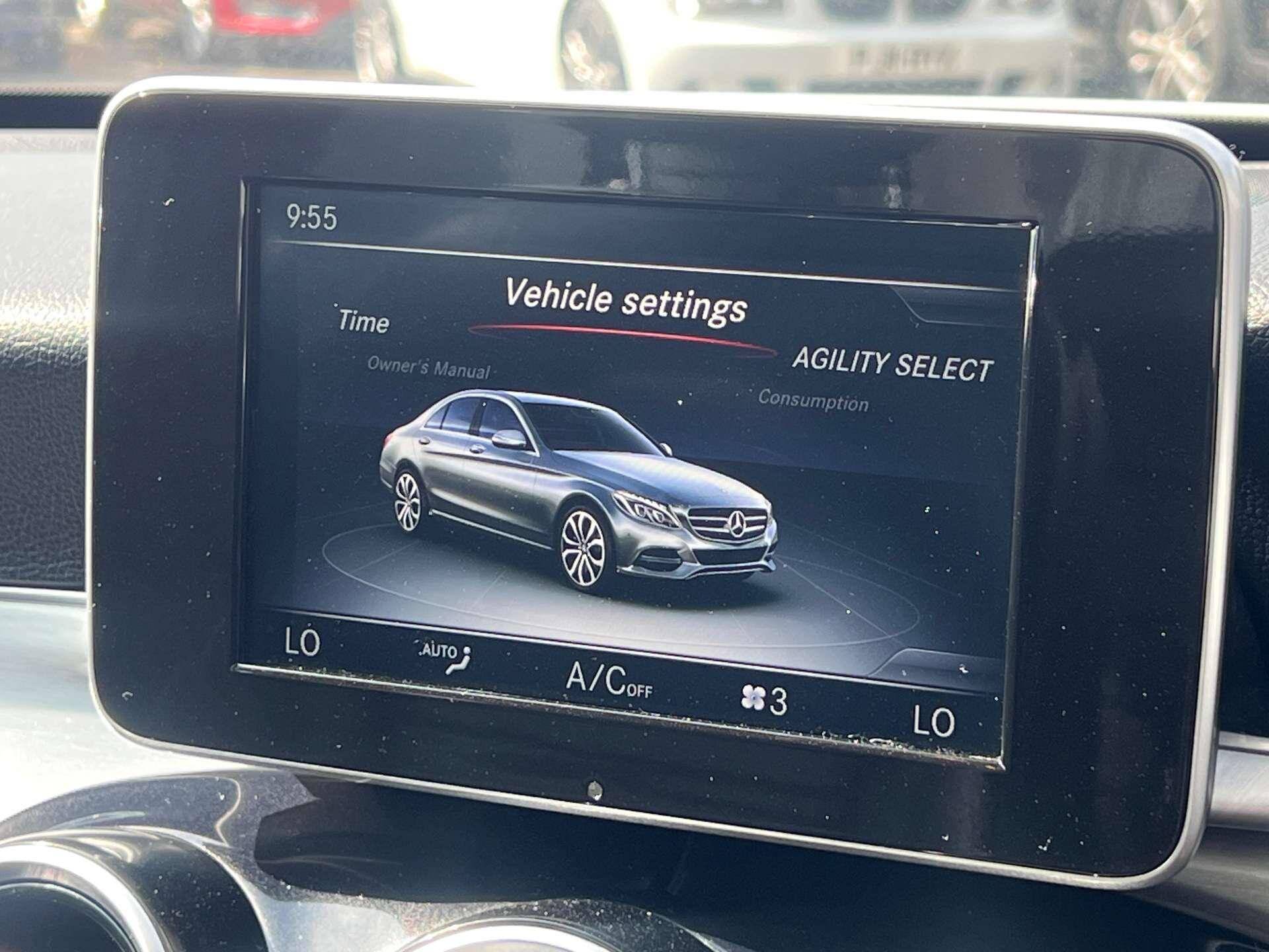 Mercedes-Benz C-Class view 24