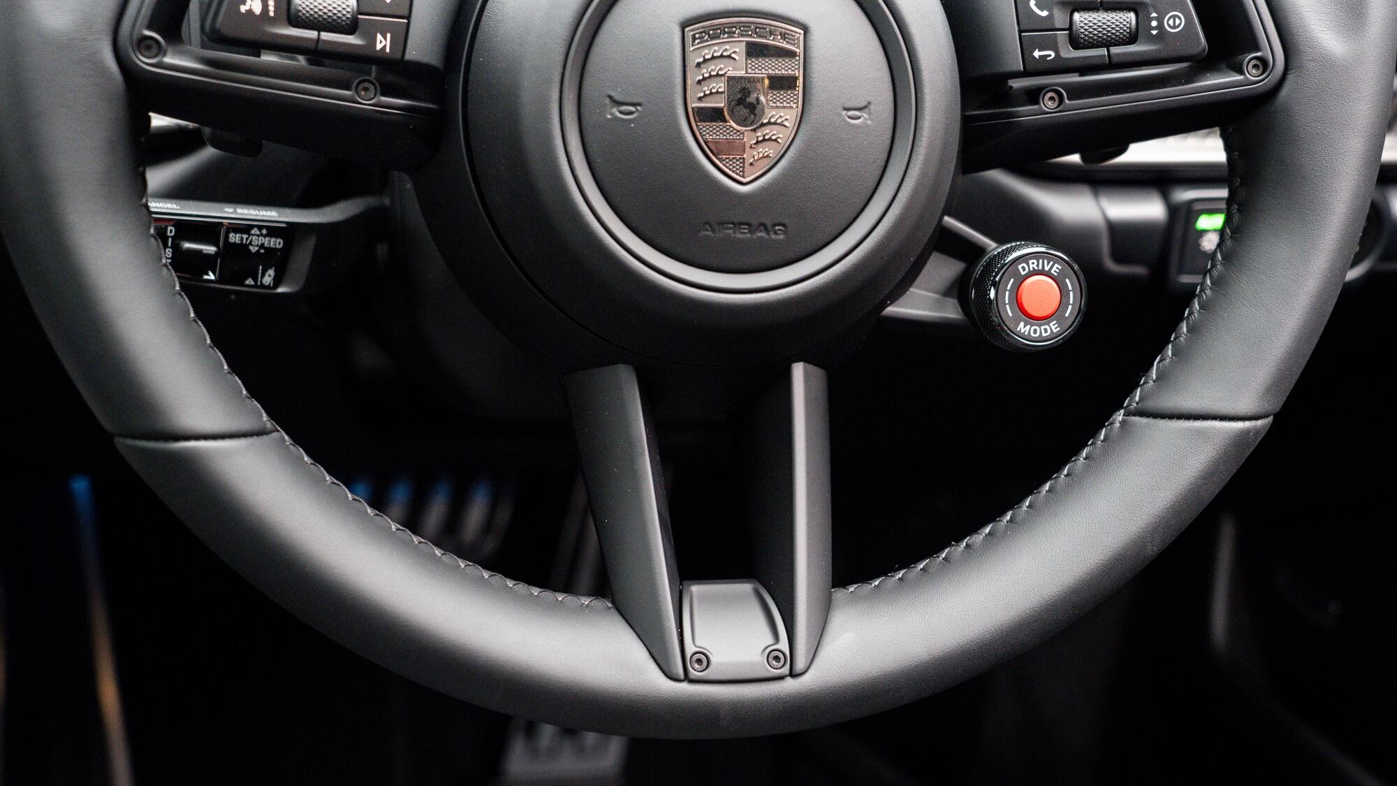 Porsche 911 view 45