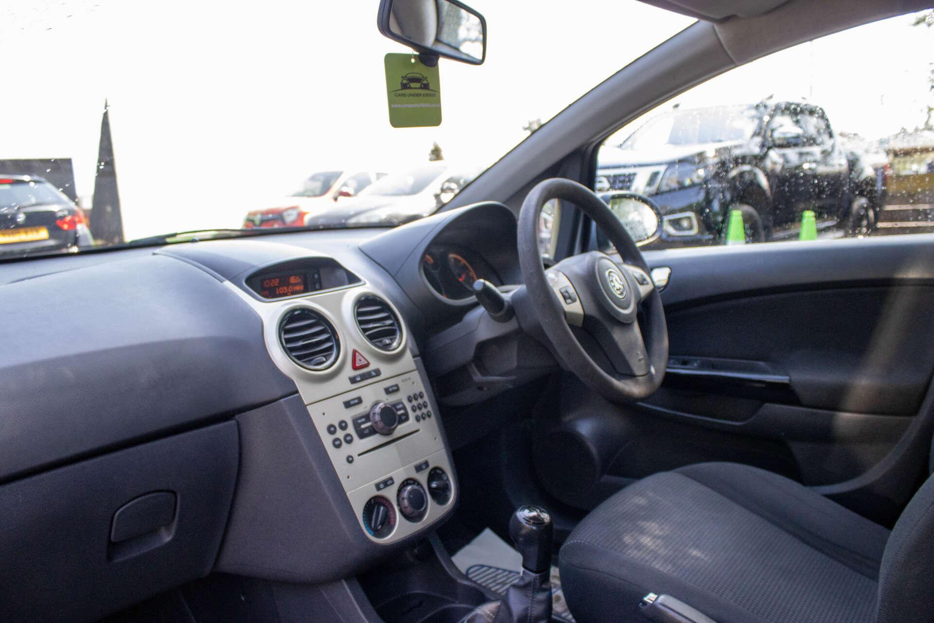 Vauxhall Corsa view 14
