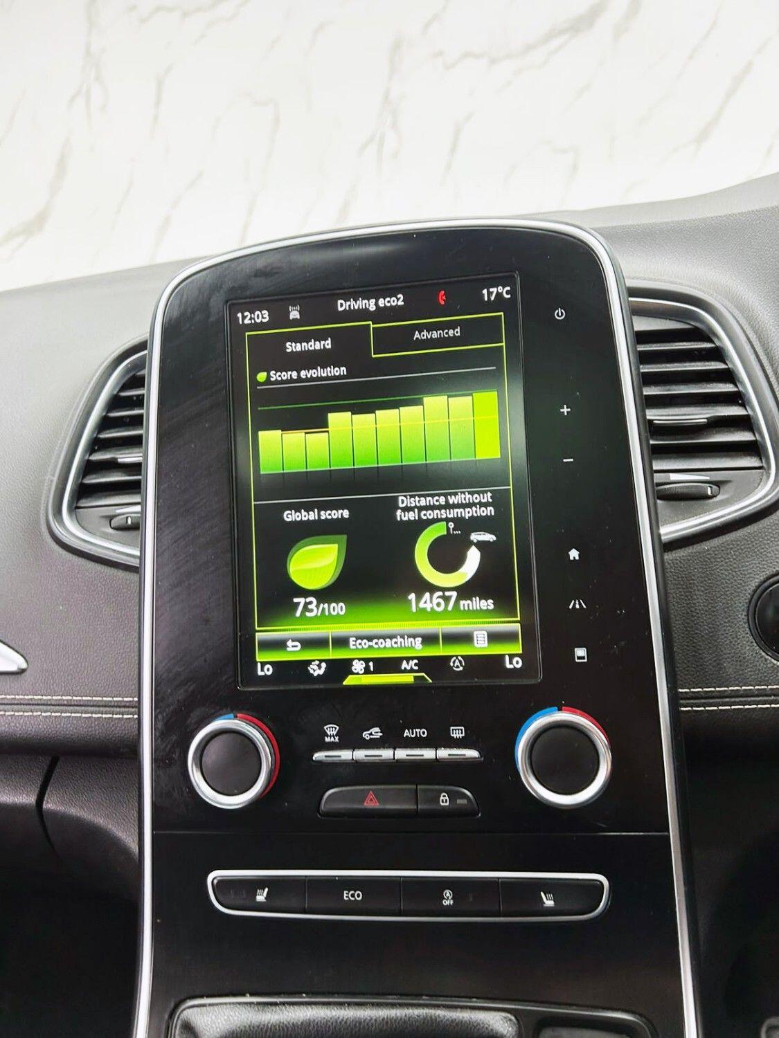Renault Grand Scenic view 18