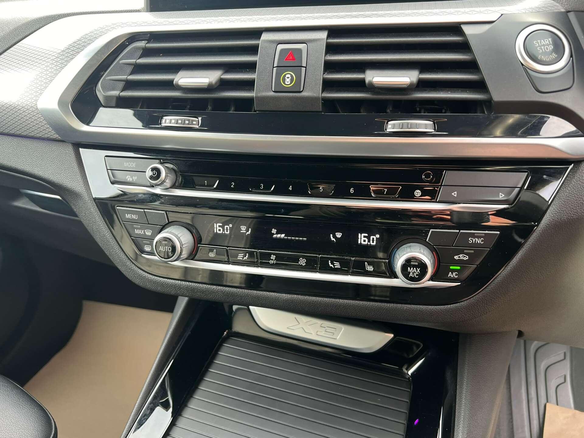 BMW X3 view 10