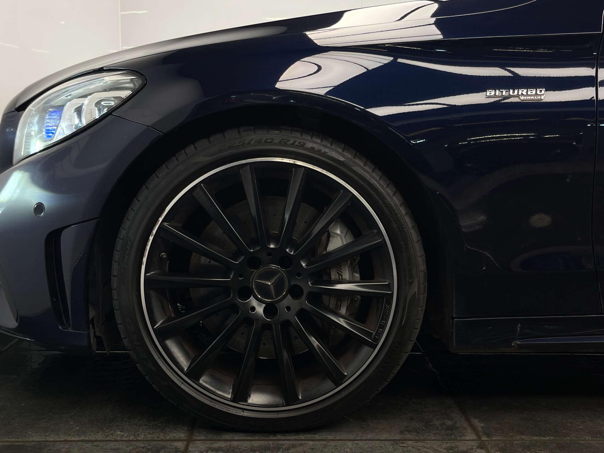 Mercedes-Benz C Class view 26