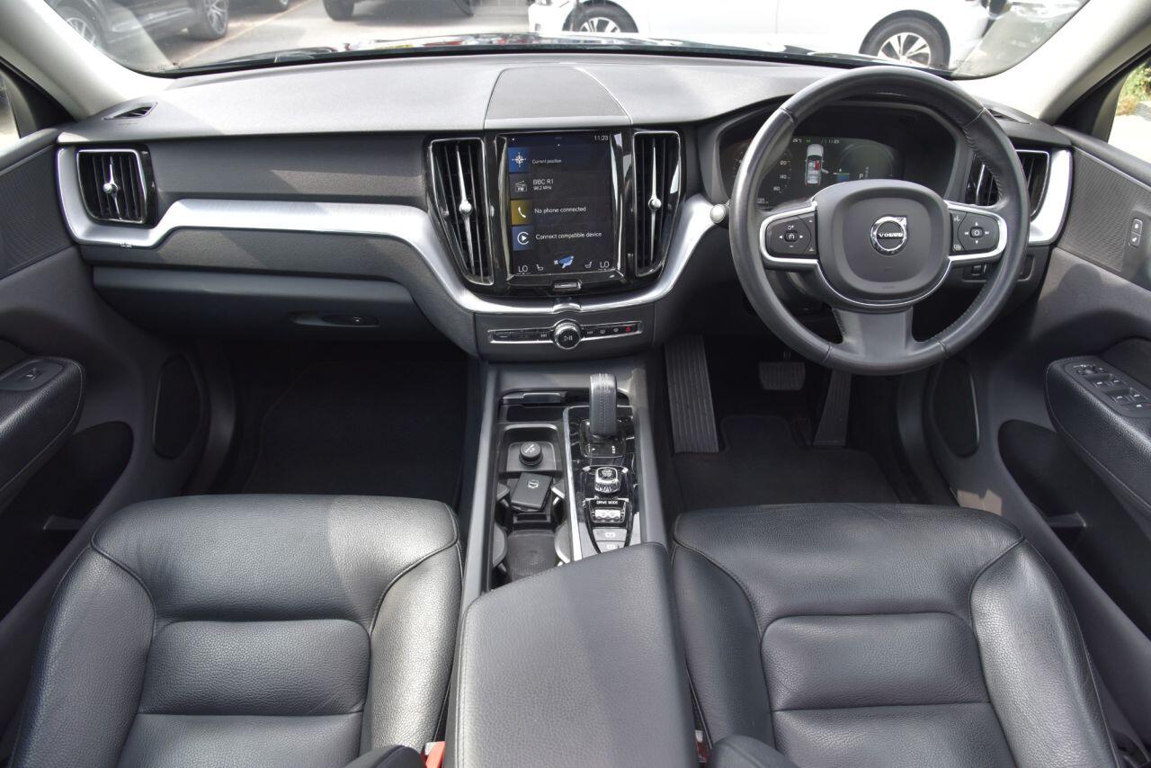 Volvo XC60 view 2