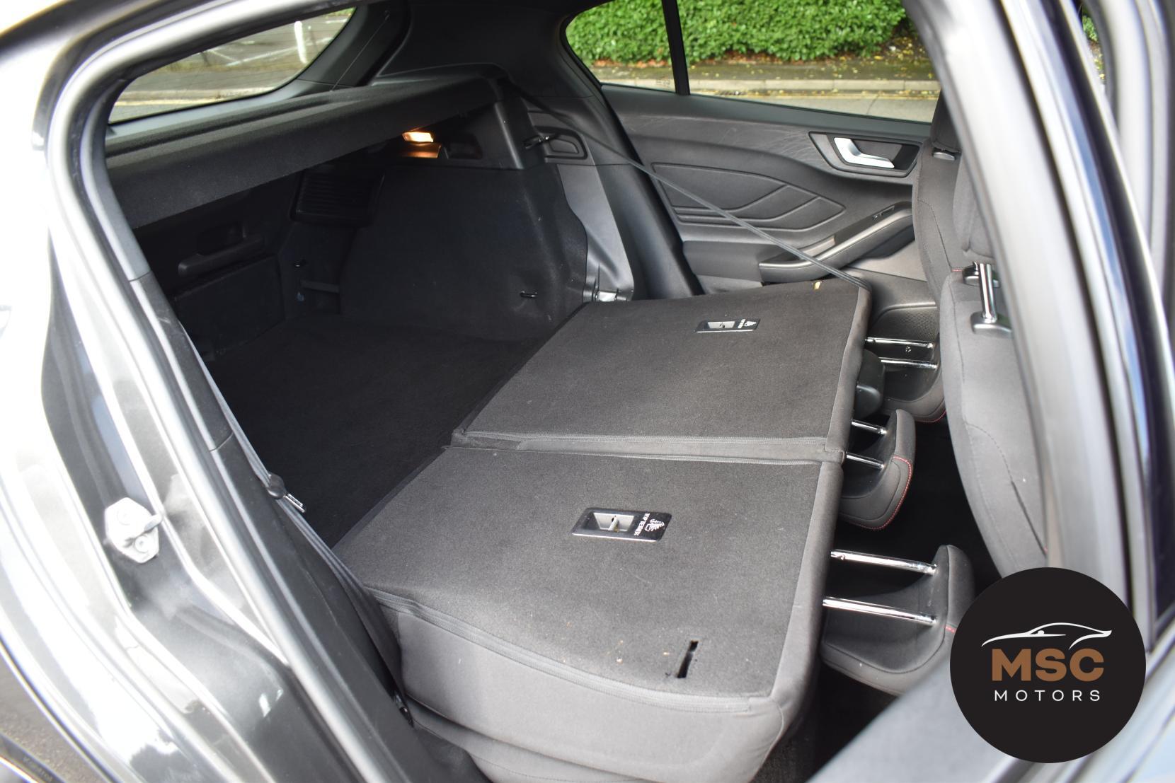 Ford Focus view 37