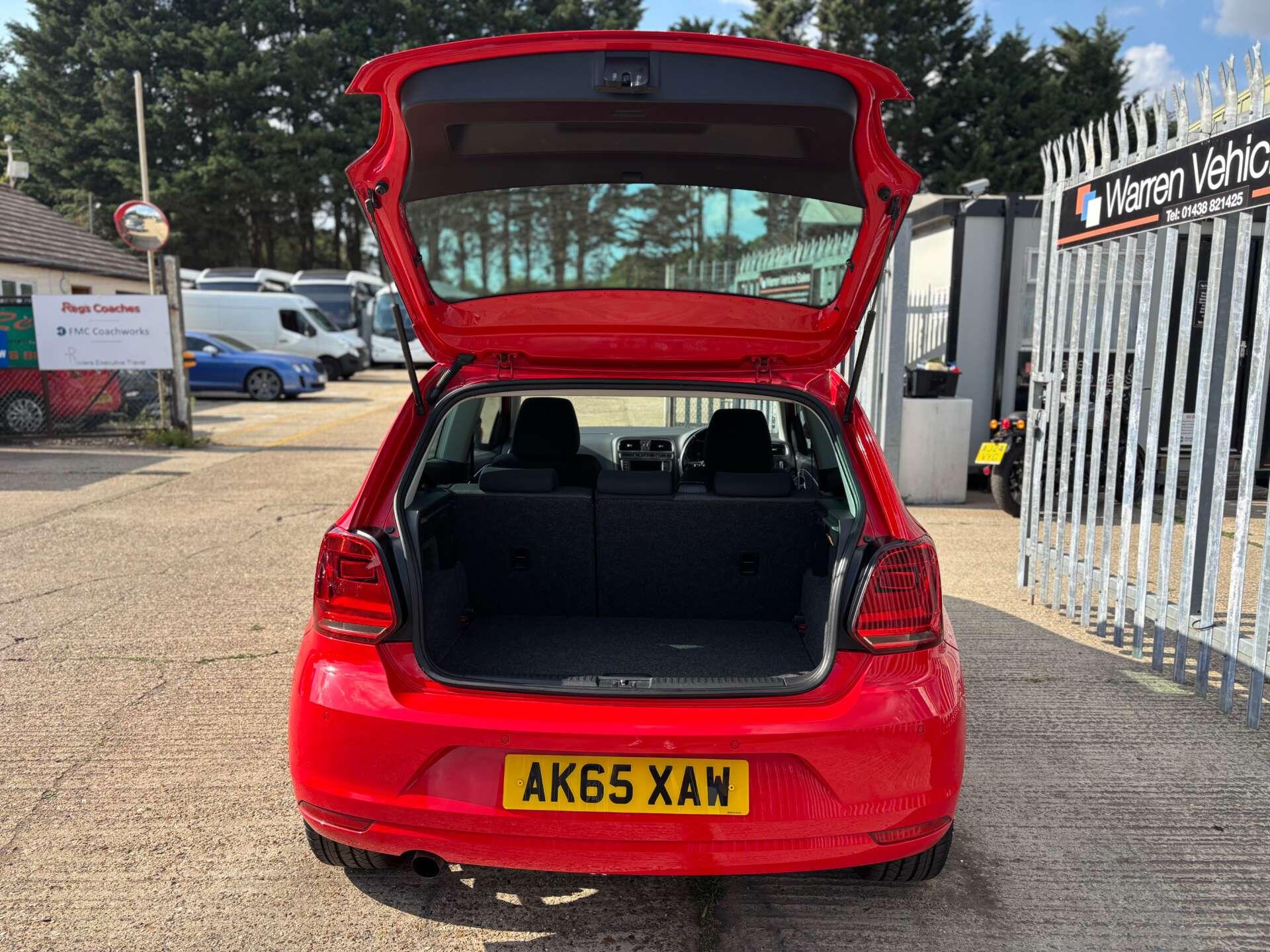 Volkswagen Polo view 11