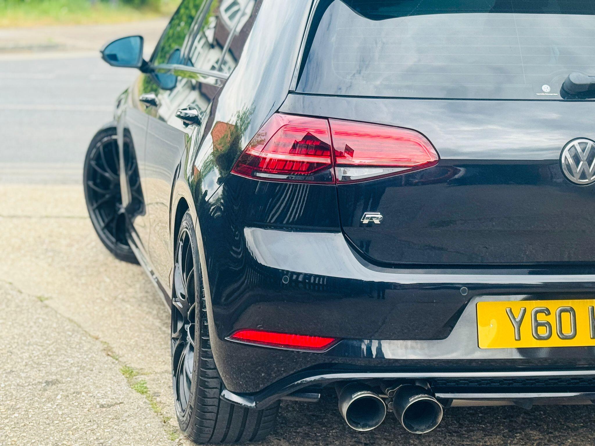 Volkswagen Golf view 13