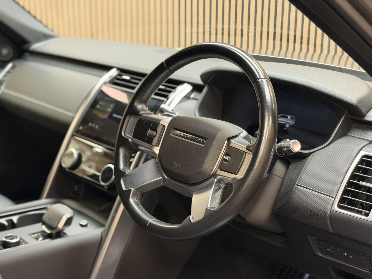 Land Rover Discovery 3 view 11