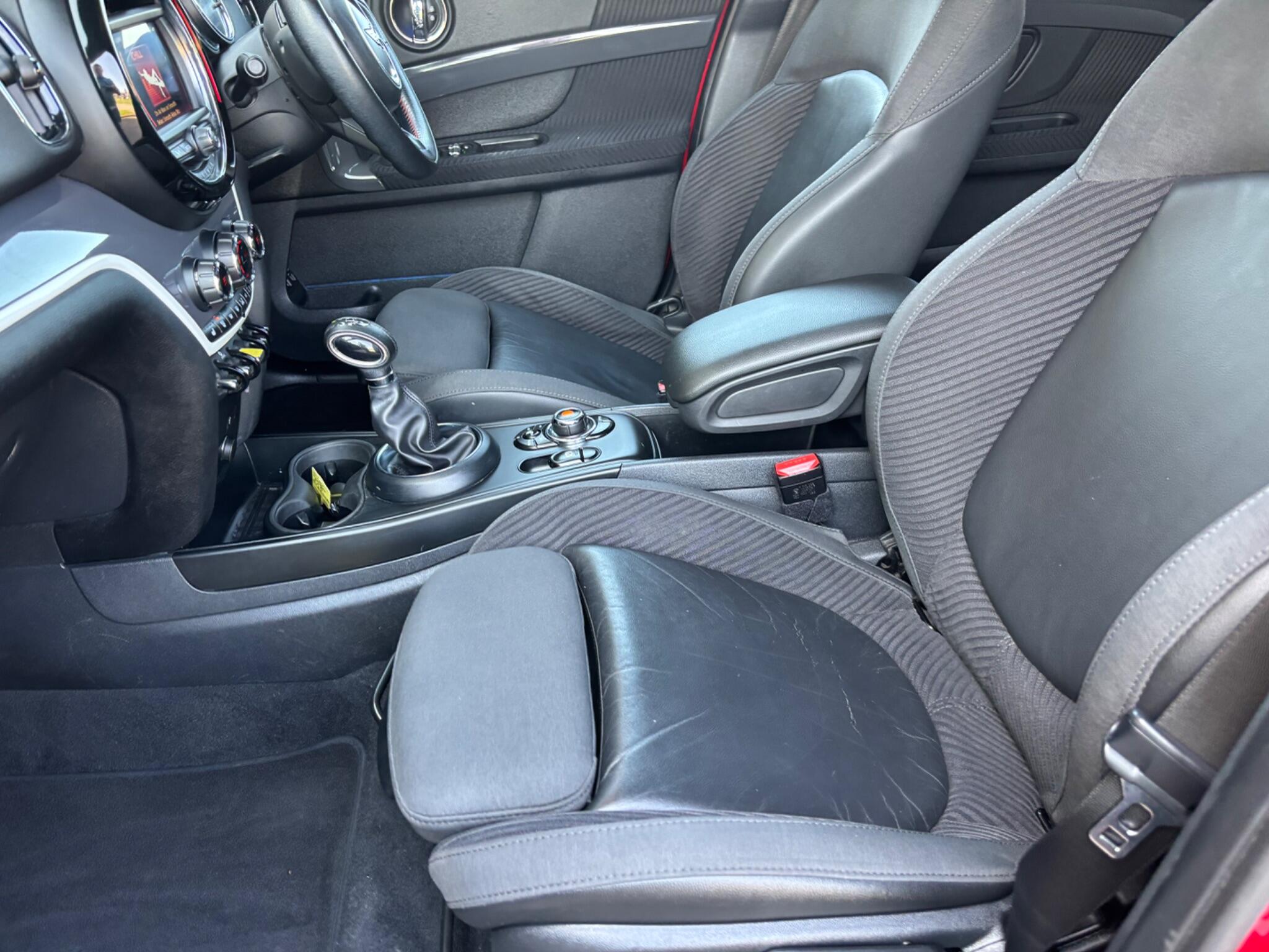 Mini Countryman view 19