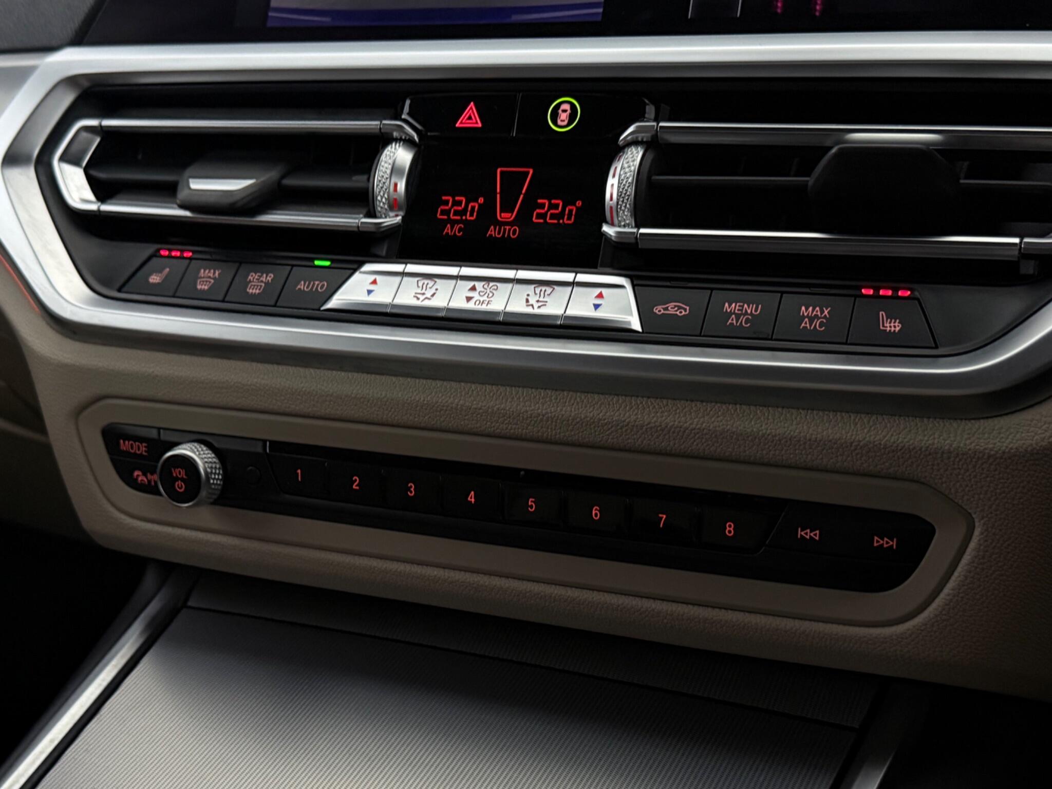 BMW 3 Series view 36